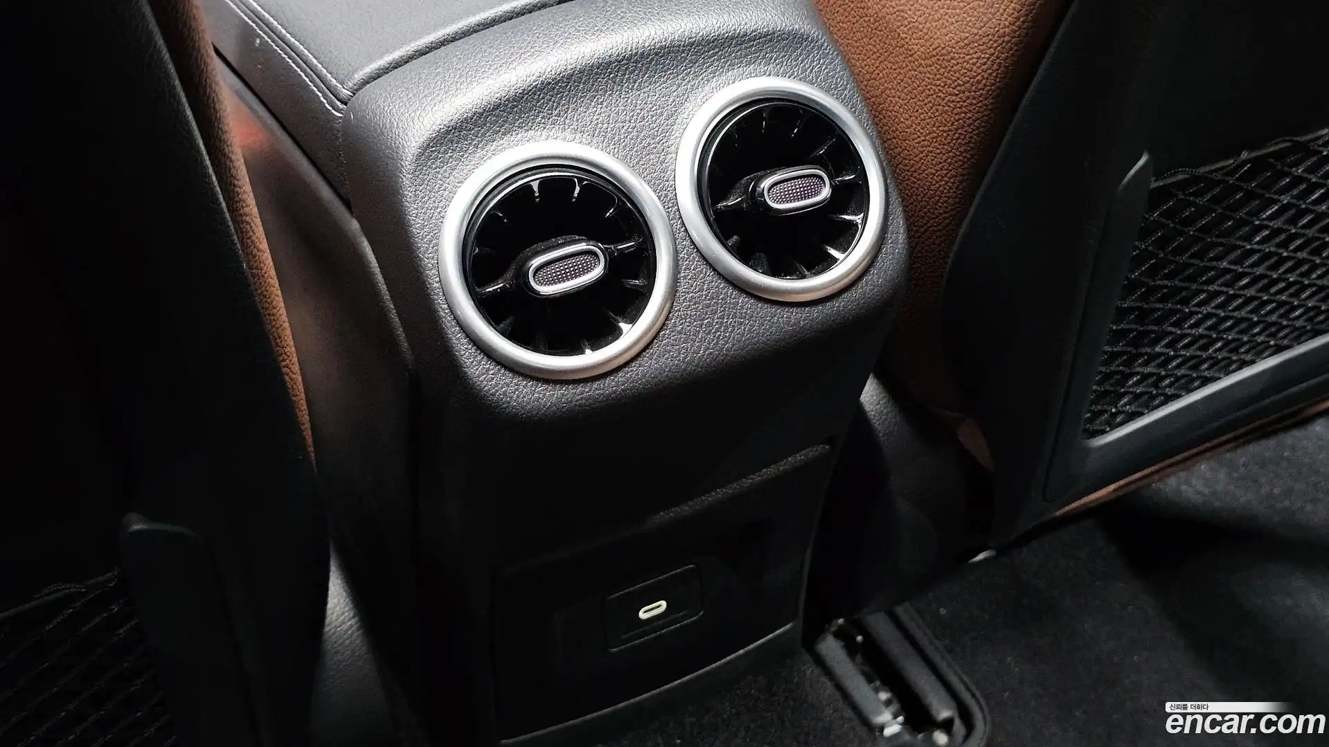 CLA-Class Mercedes-Benz 2025.8-OPTION-043