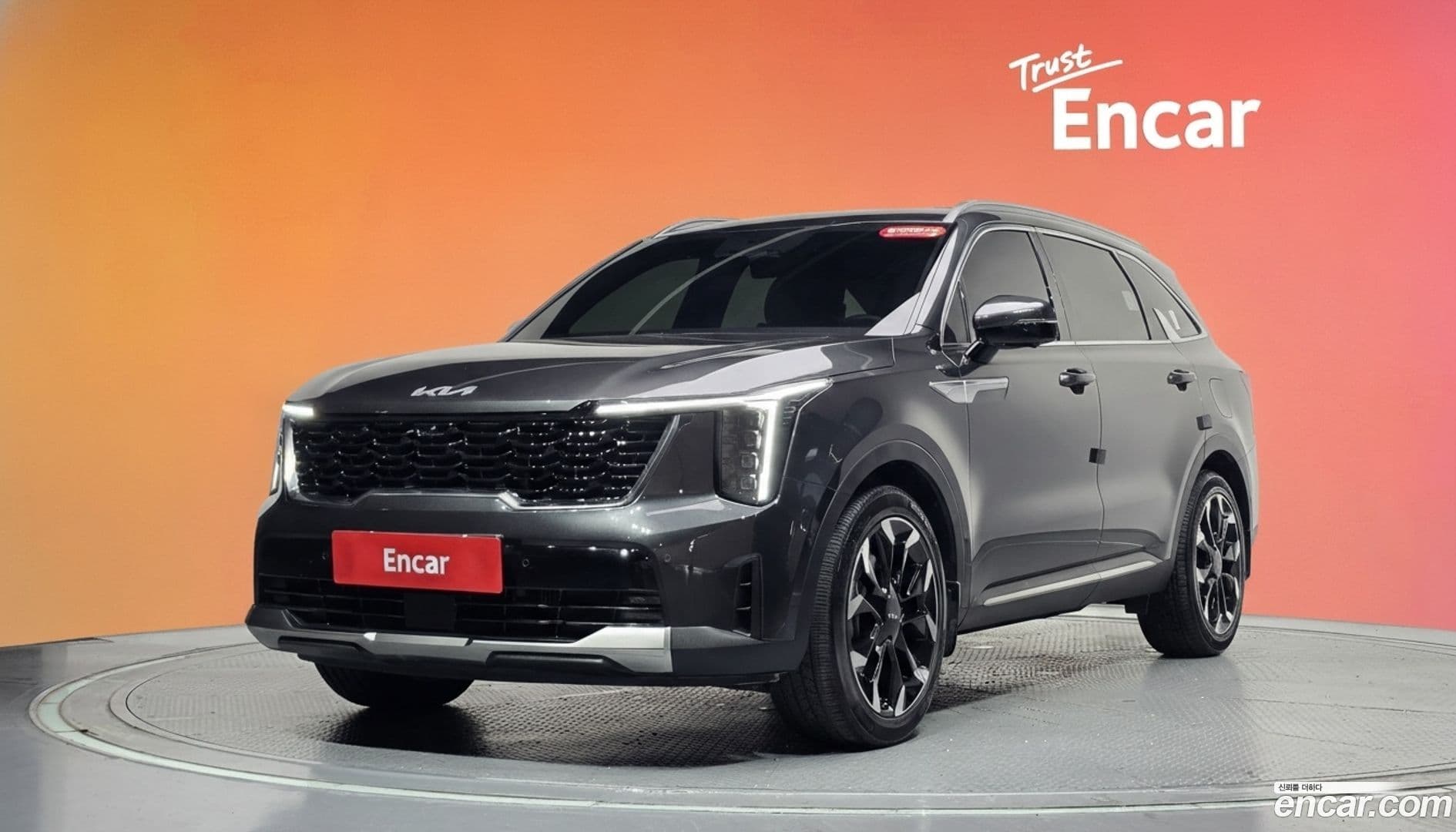 Main__Slider__Photo:Sorento Kia 2025.6-0