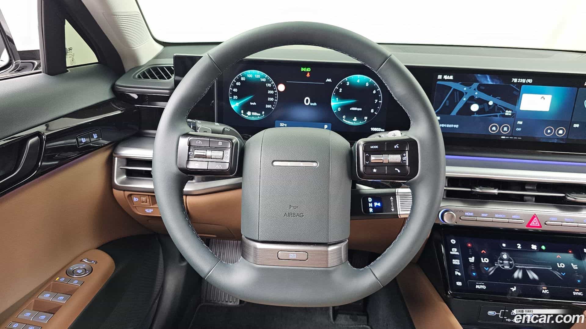Grandeur Hyundai 2025.8-OPTION-017