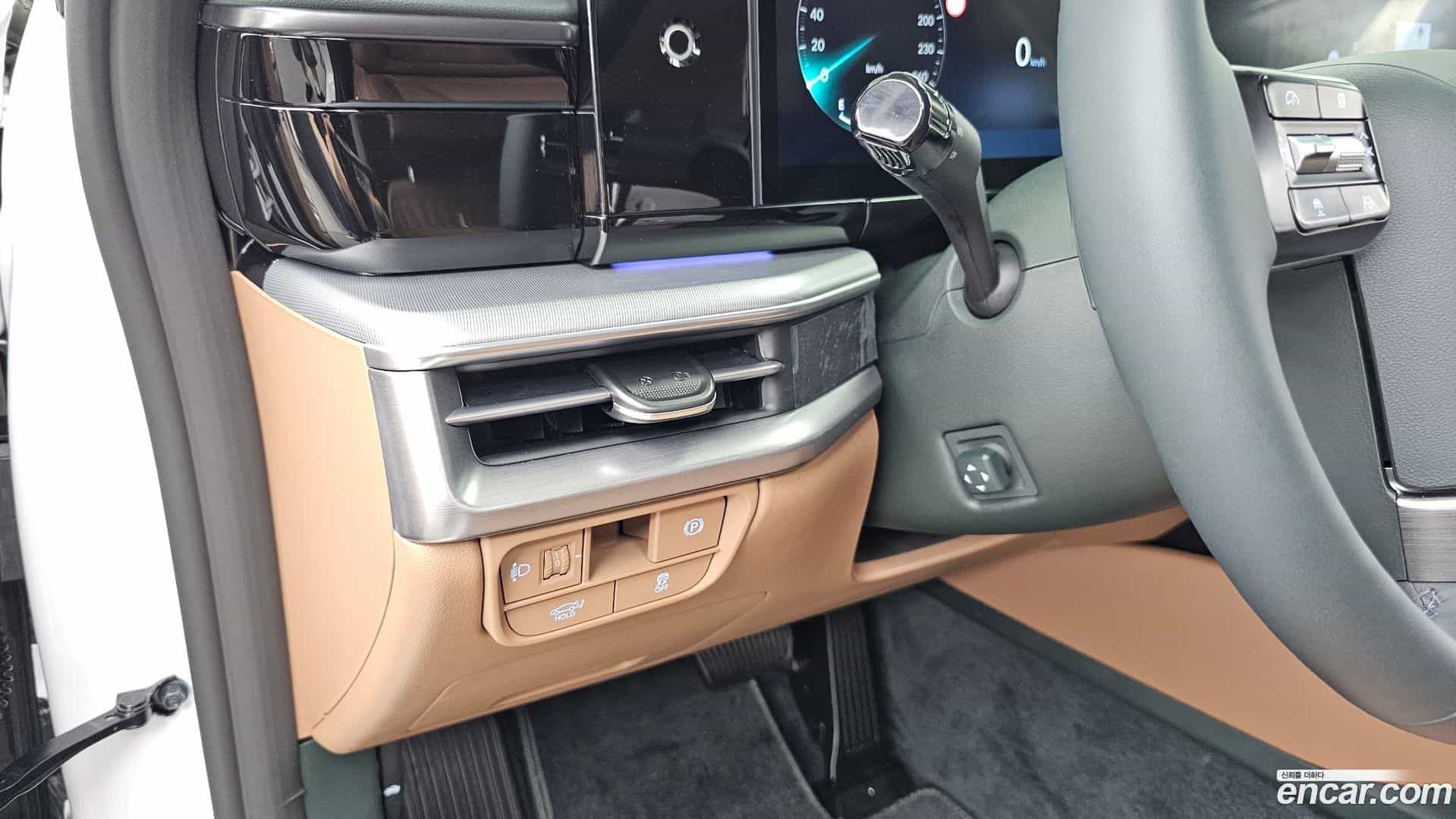 Grandeur Hyundai 2025.8-OPTION-042