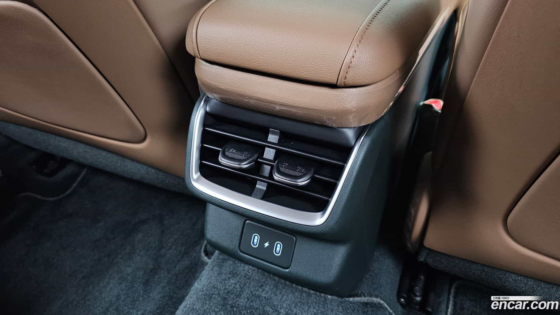 Grandeur Hyundai 2025.8-OPTION-044