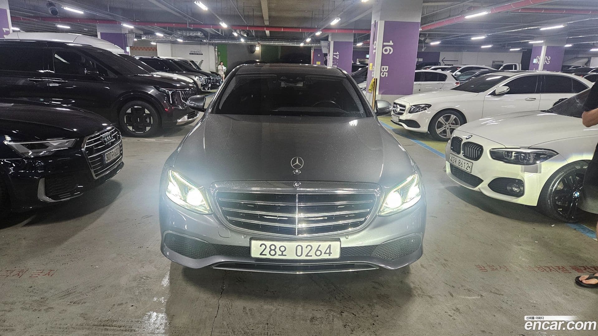Main__Slider__Photo:E-Class Mercedes-Benz 2016.10-0