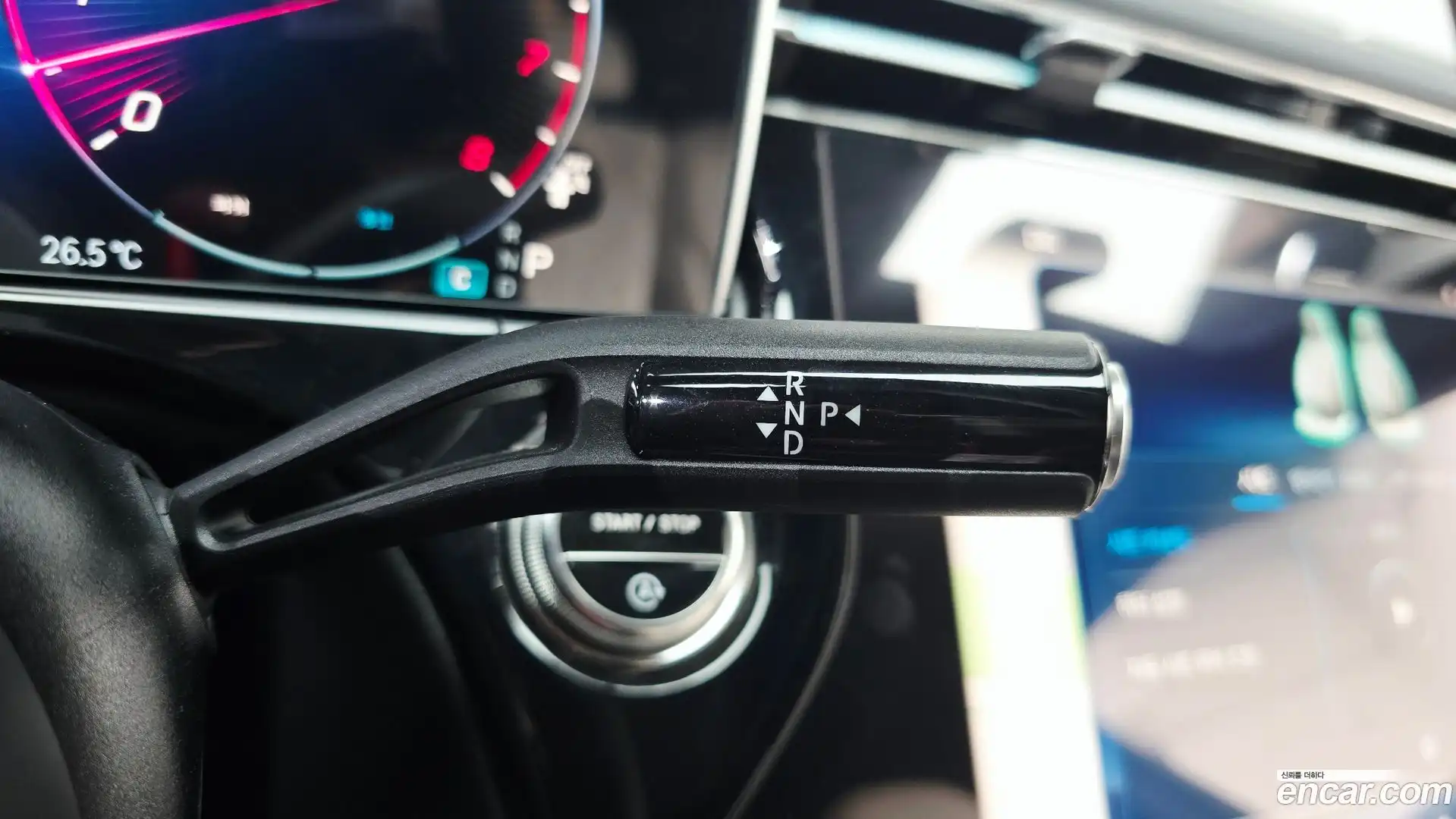 E-Class Mercedes-Benz 2025.8-INNER-009