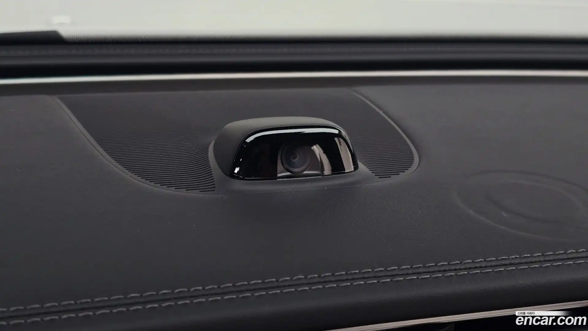 E-Class Mercedes-Benz 2025.8-OPTION-047