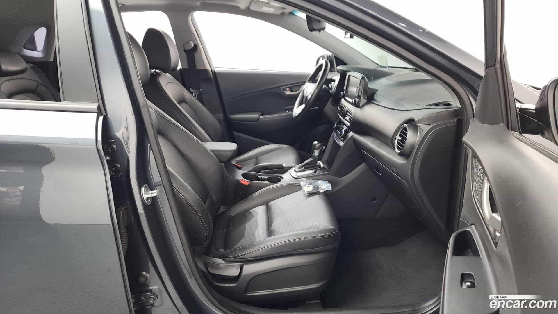 Kona Hyundai 2018.7-INNER-036