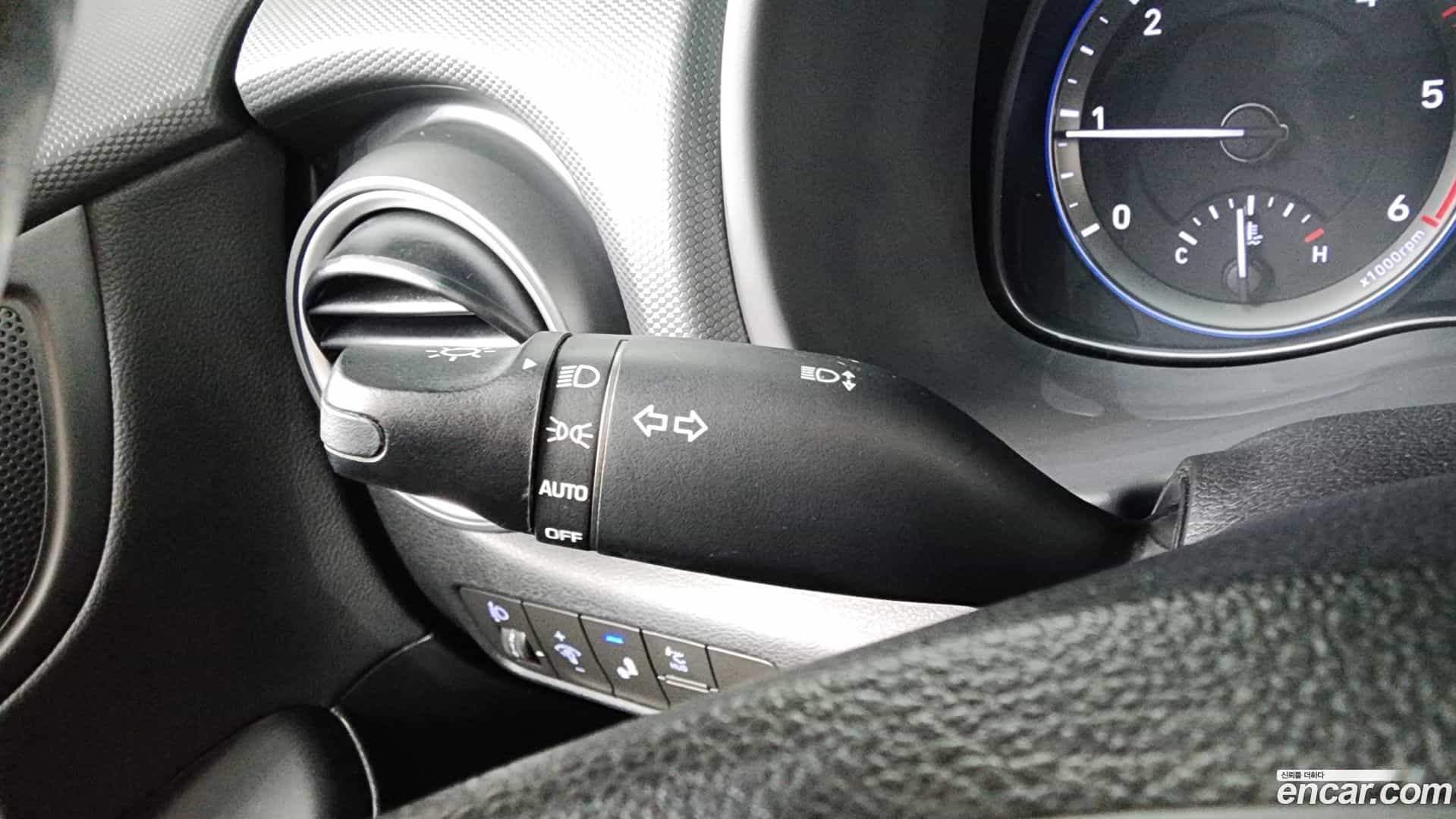 Kona Hyundai 2018.7-OPTION-047
