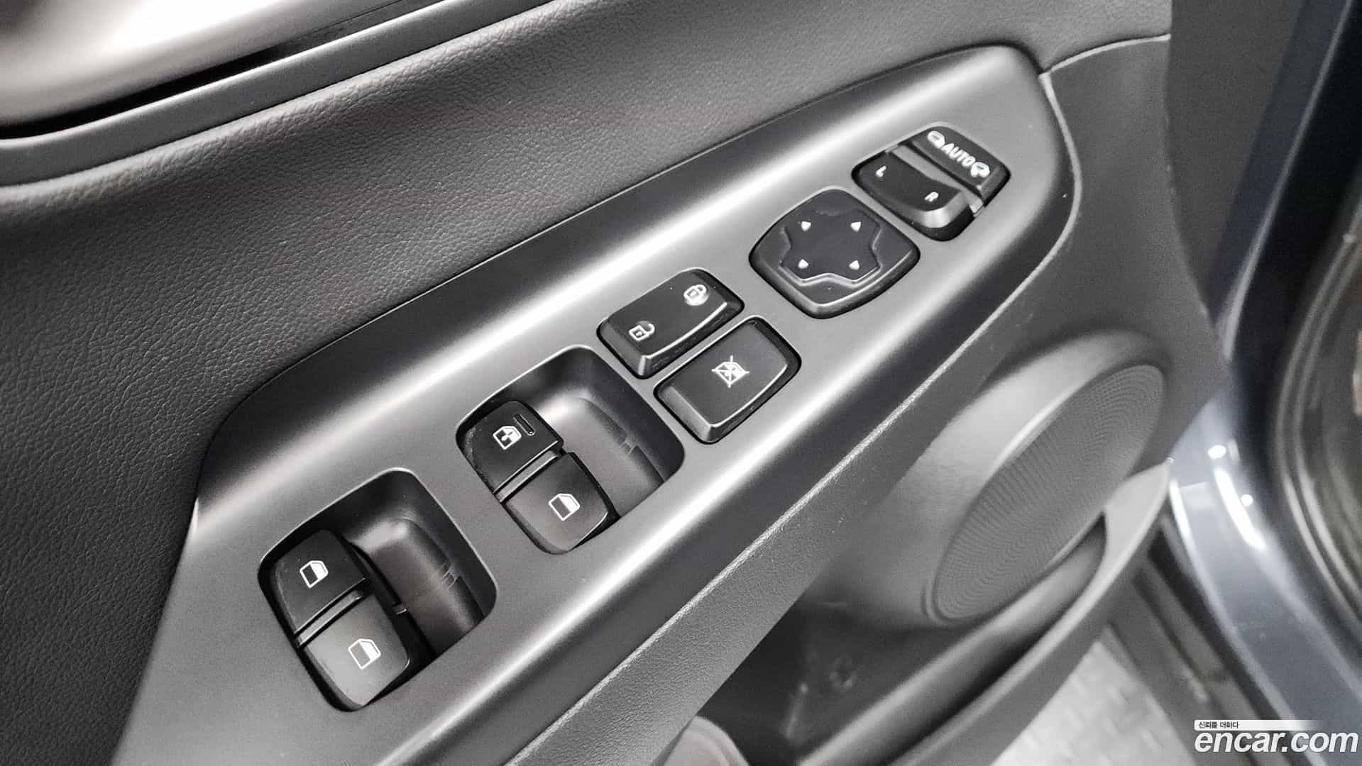 Kona Hyundai 2018.7-OPTION-048