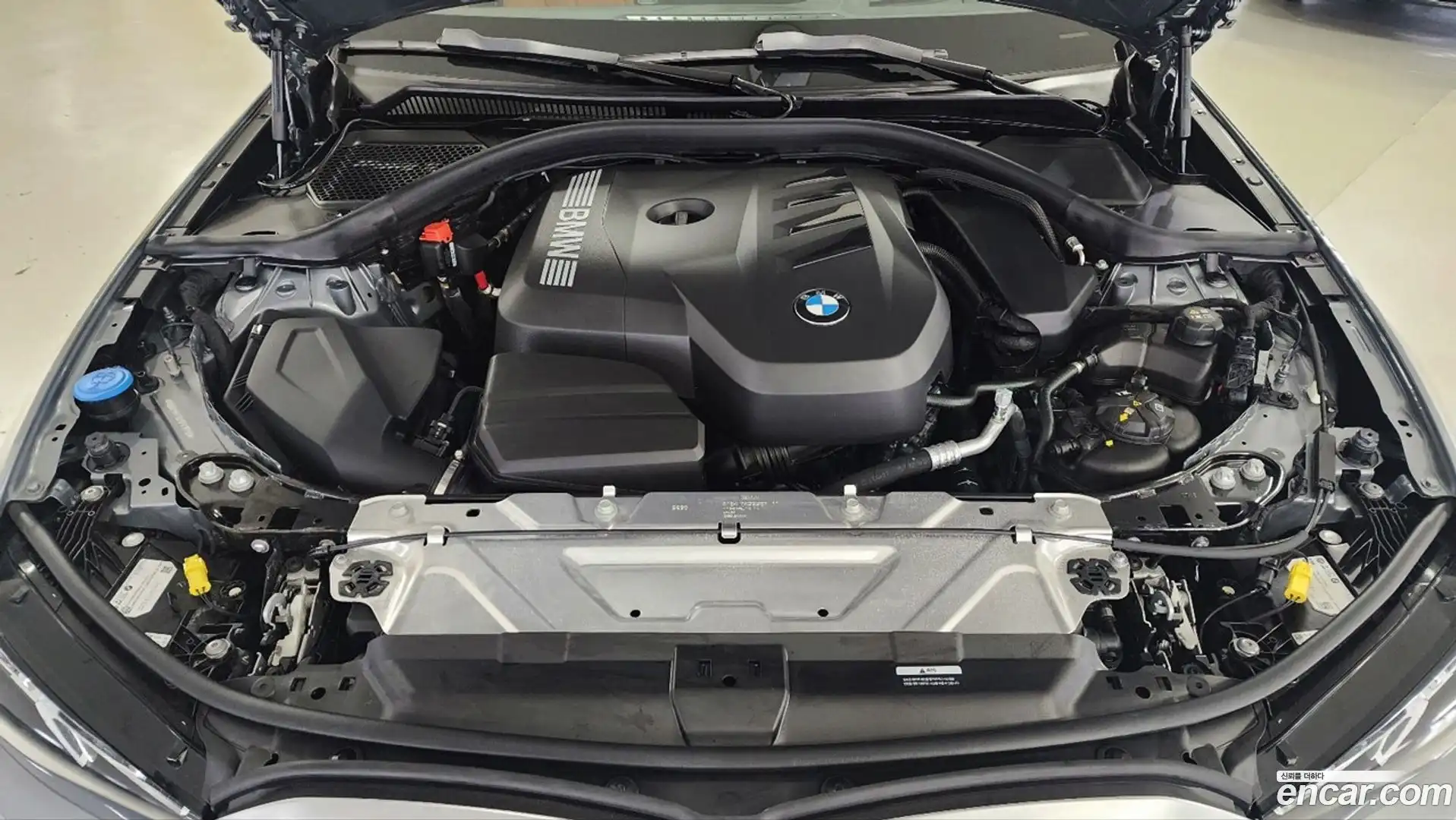 3-Series BMW 2025.10-OUTER-006
