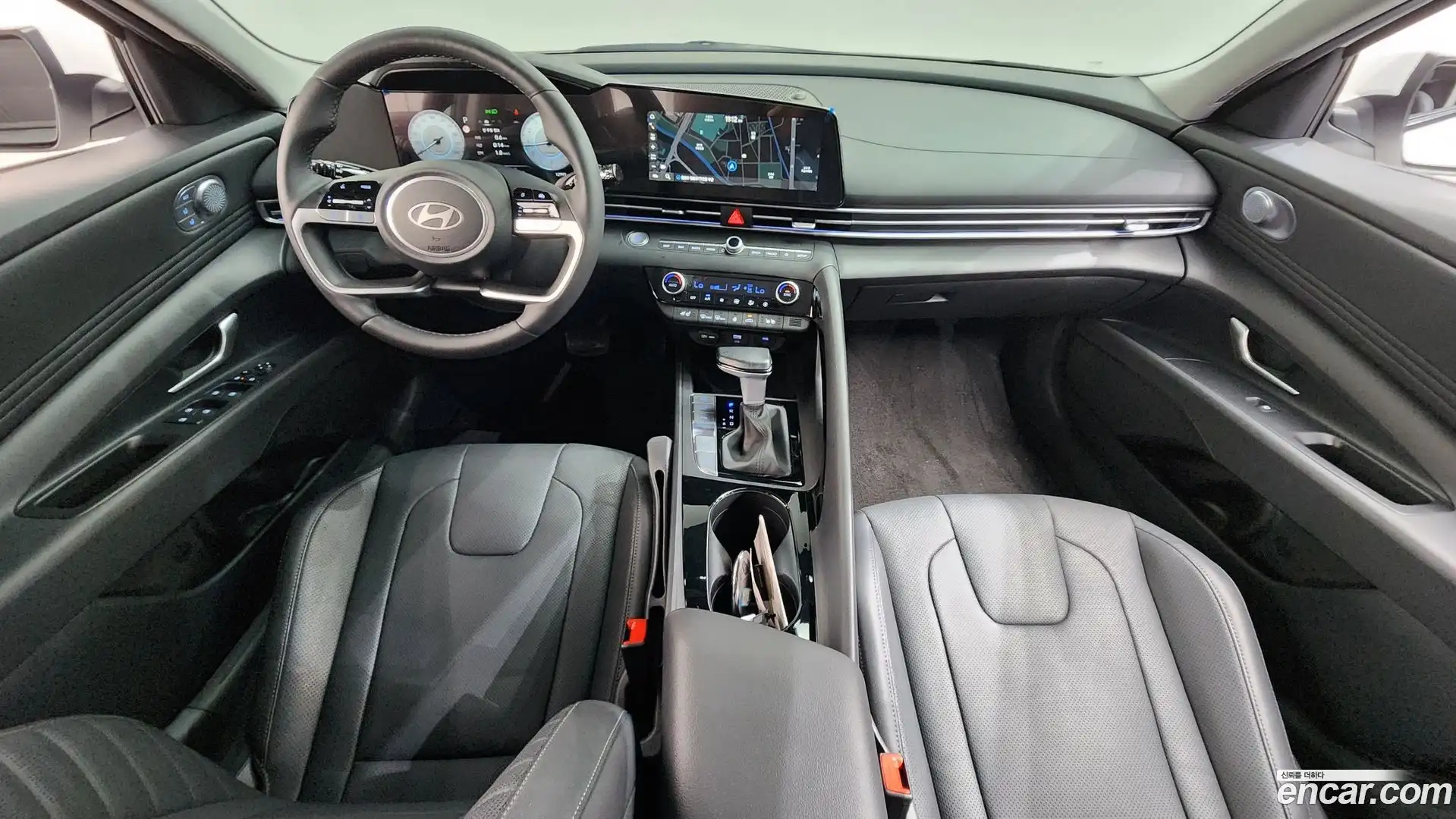 AVANTE Hyundai 2025.10-INNER-007