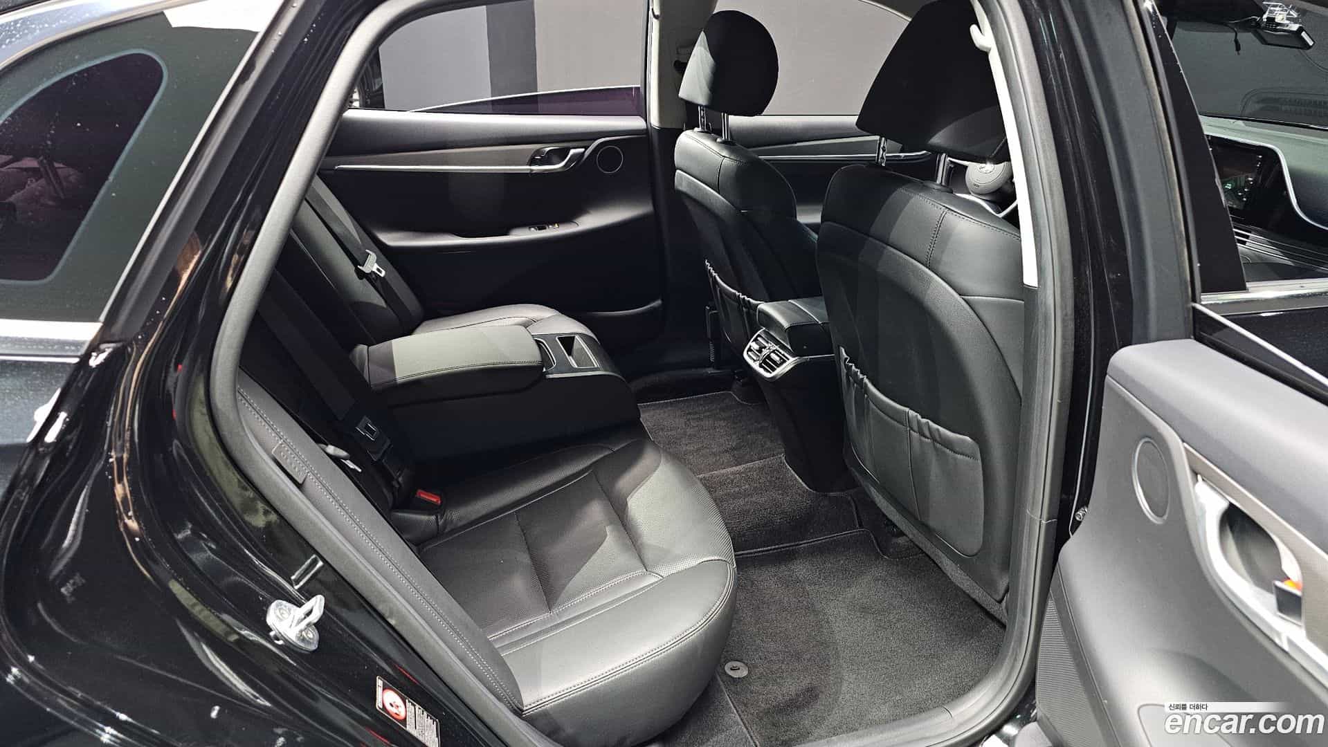 Grandeur Hyundai 2021.4-OPTION-015