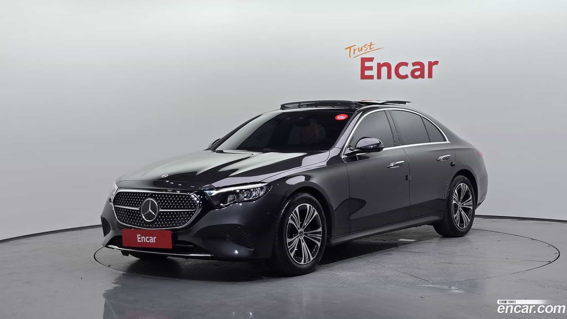 E-Class Mercedes-Benz 2024.8-OUTER-001