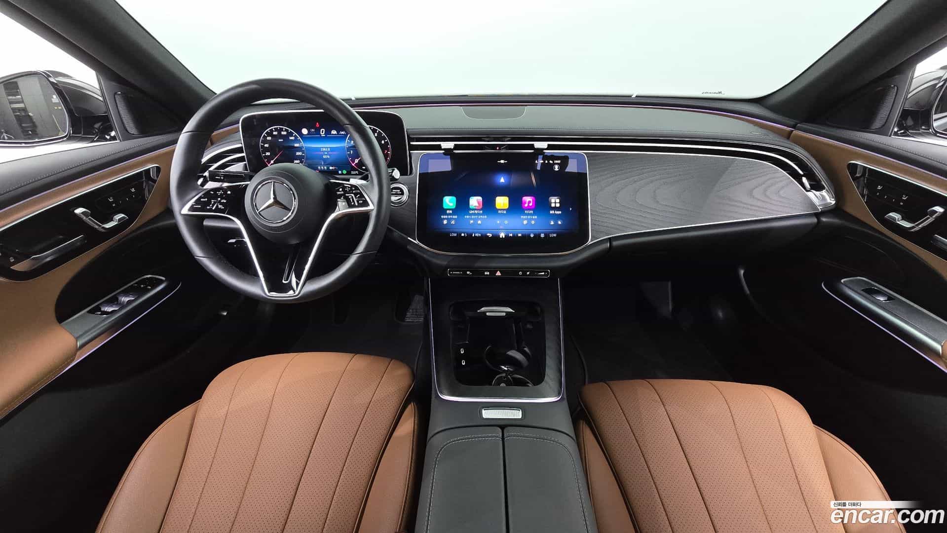 E-Class Mercedes-Benz 2024.8-INNER-007