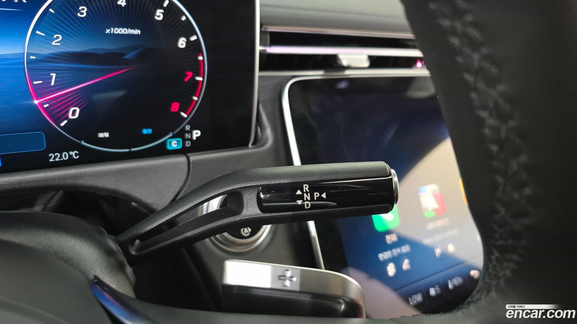 E-Class Mercedes-Benz 2024.8-INNER-009