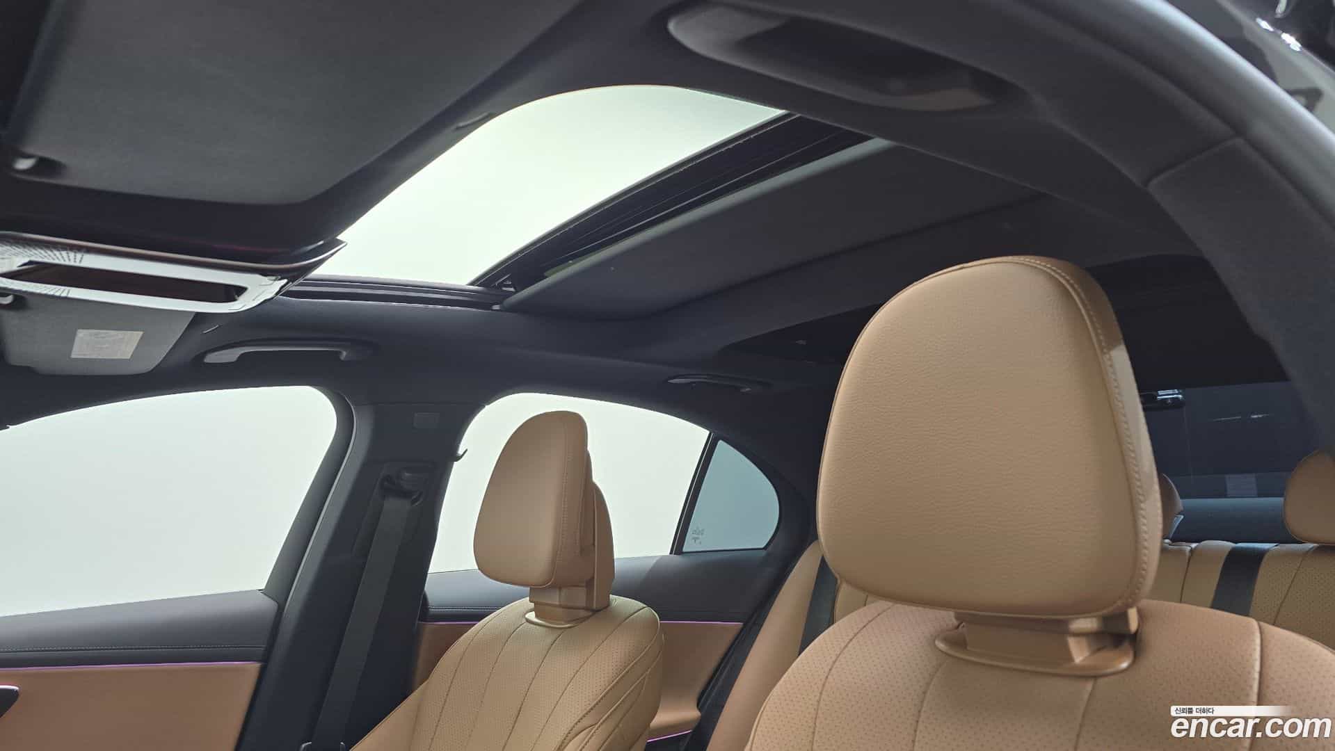E-Class Mercedes-Benz 2024.8-OPTION-020