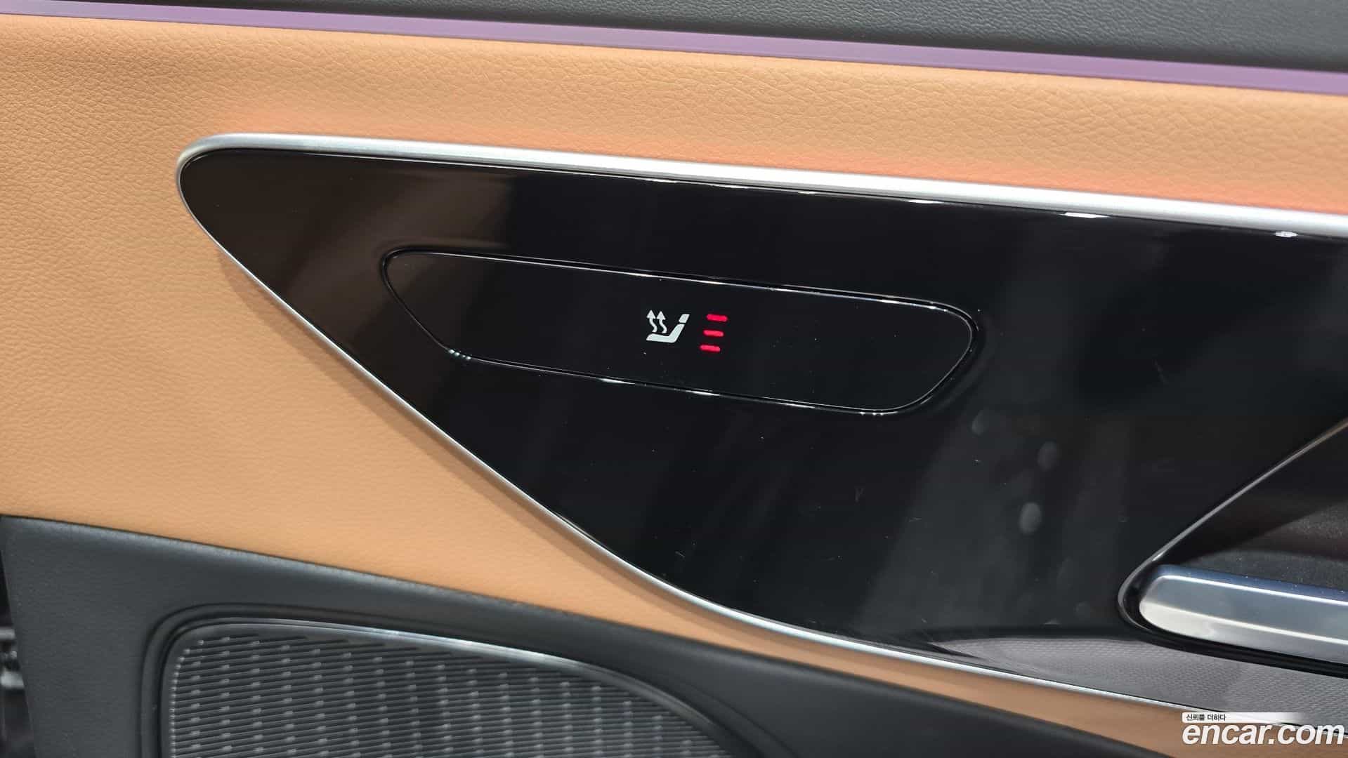 E-Class Mercedes-Benz 2024.8-OPTION-021