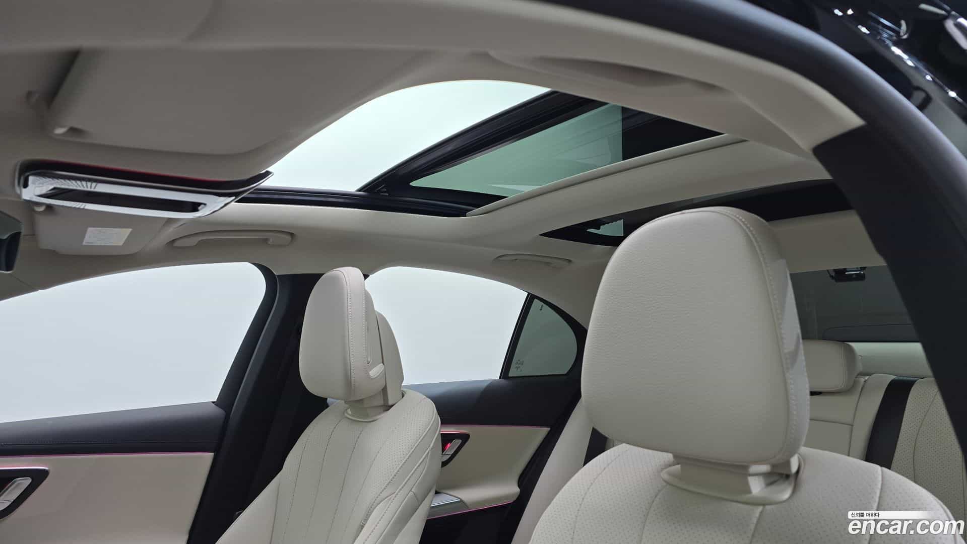 E-Class Mercedes-Benz 2025.0-OPTION-020