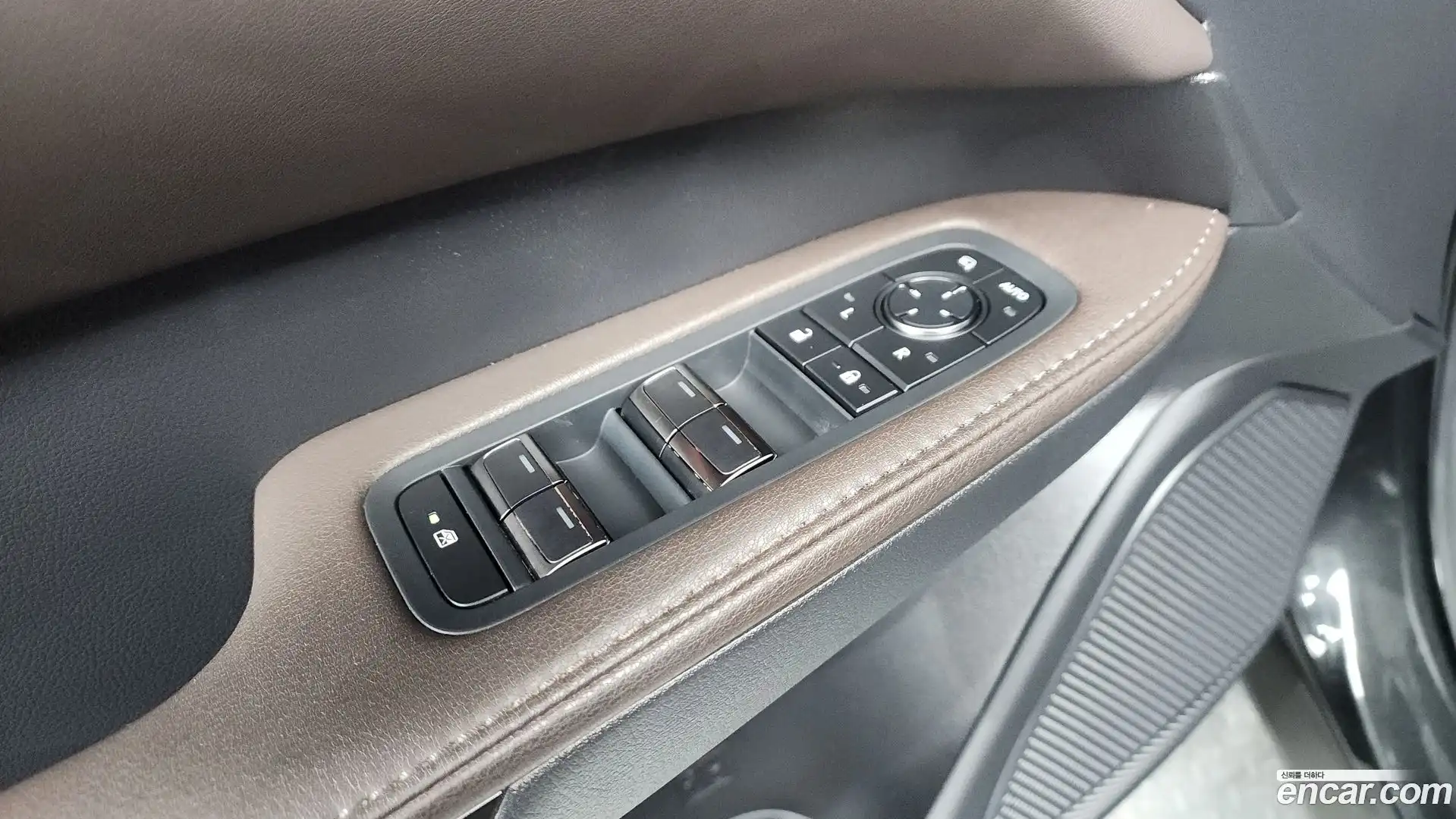 RX Lexus 2023.5-OPTION-048