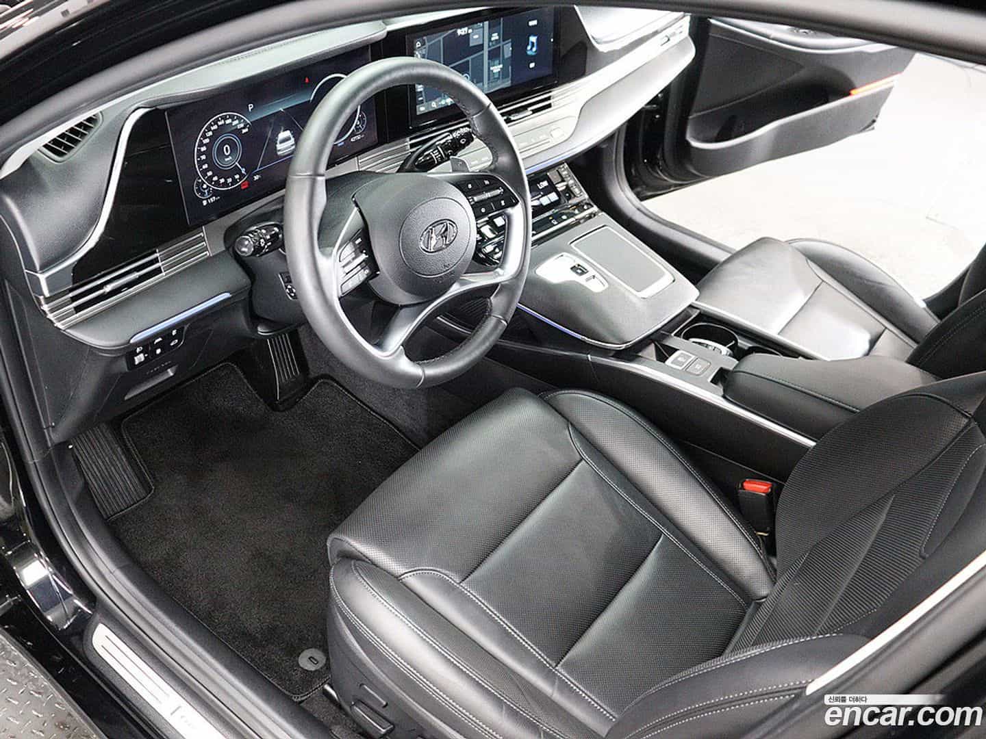 Grandeur Hyundai 2022.5-OPTION-021