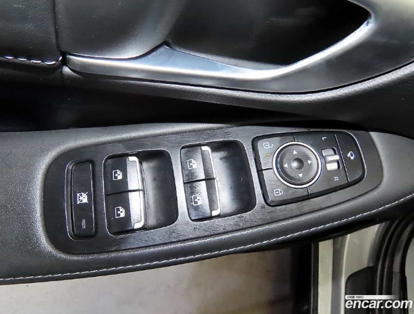 Sonata Hyundai 2025.1-OPTION-018