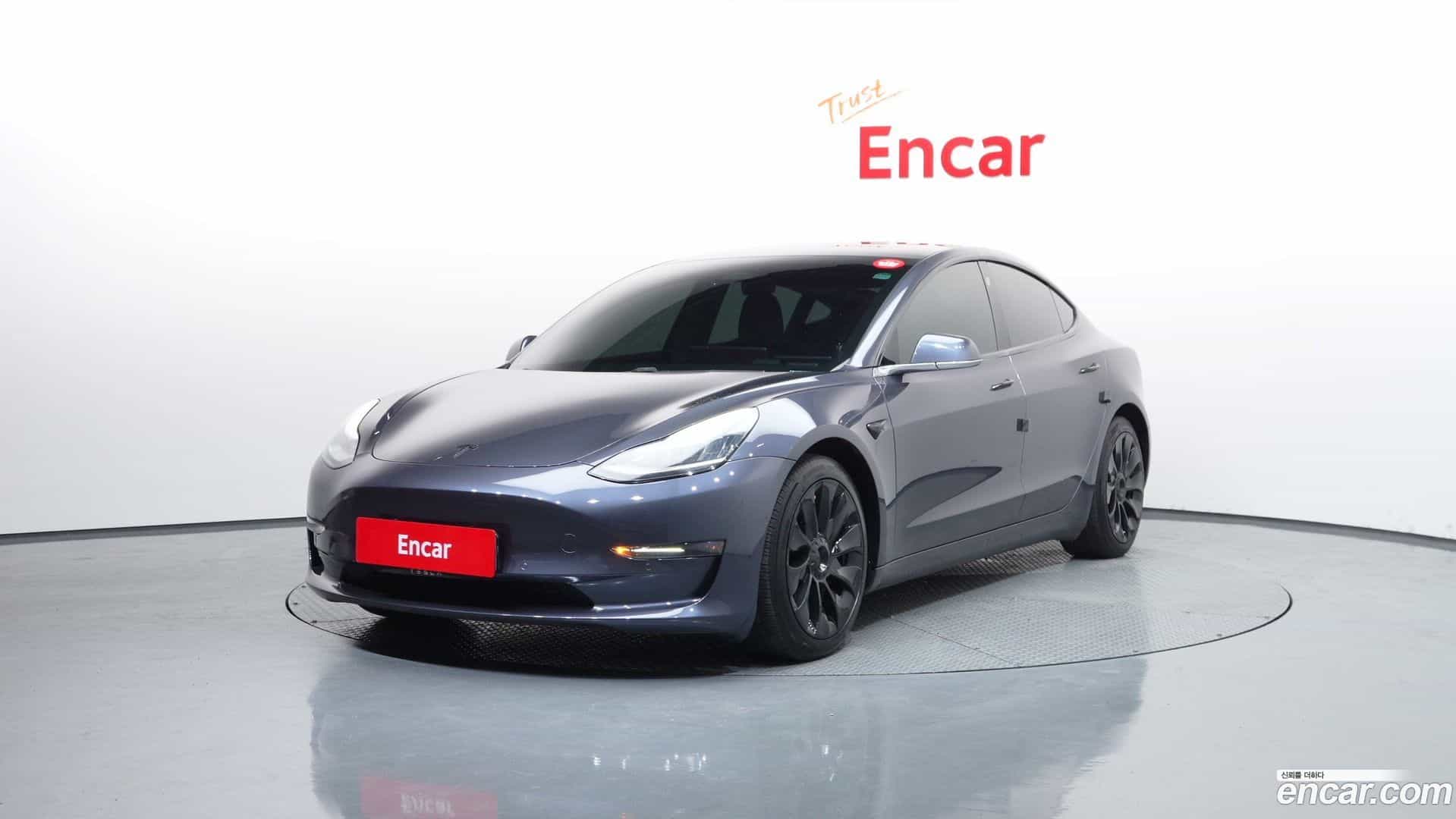 Model 3 Tesla 2020.5-OUTER-001