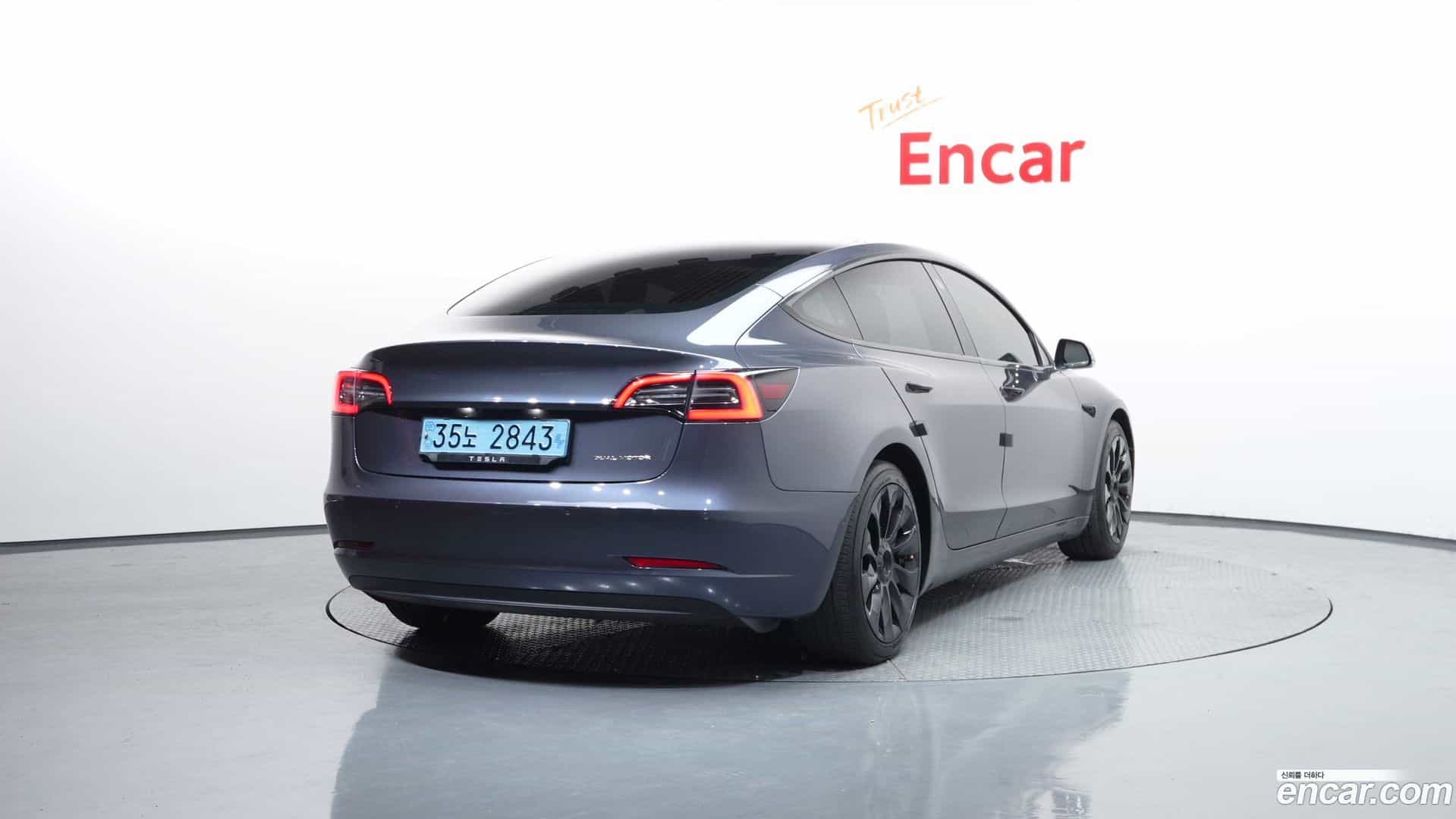 Model 3 Tesla 2020.5-OUTER-002