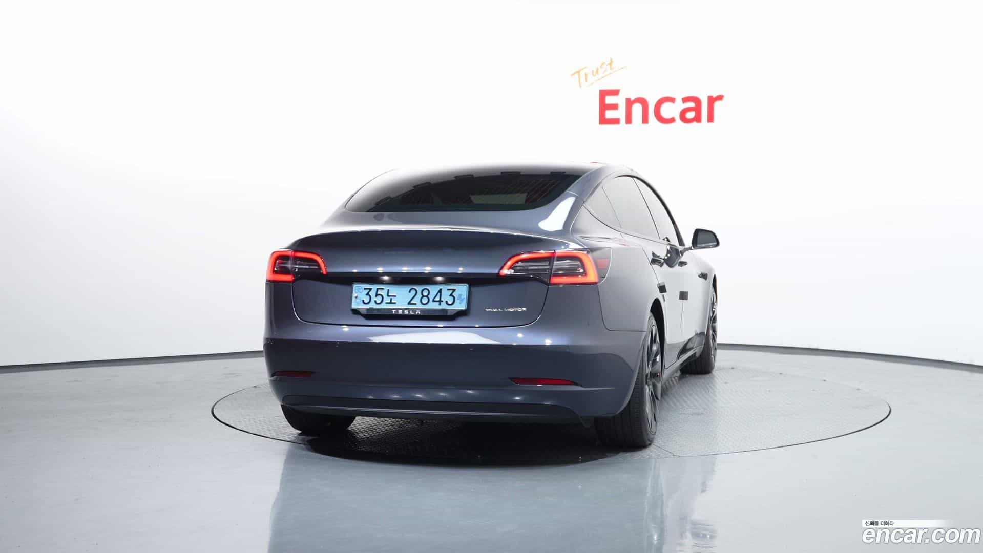 Model 3 Tesla 2020.5-OUTER-004
