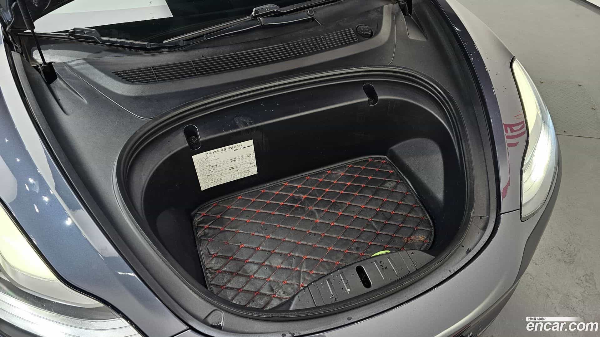 Model 3 Tesla 2020.5-OUTER-006