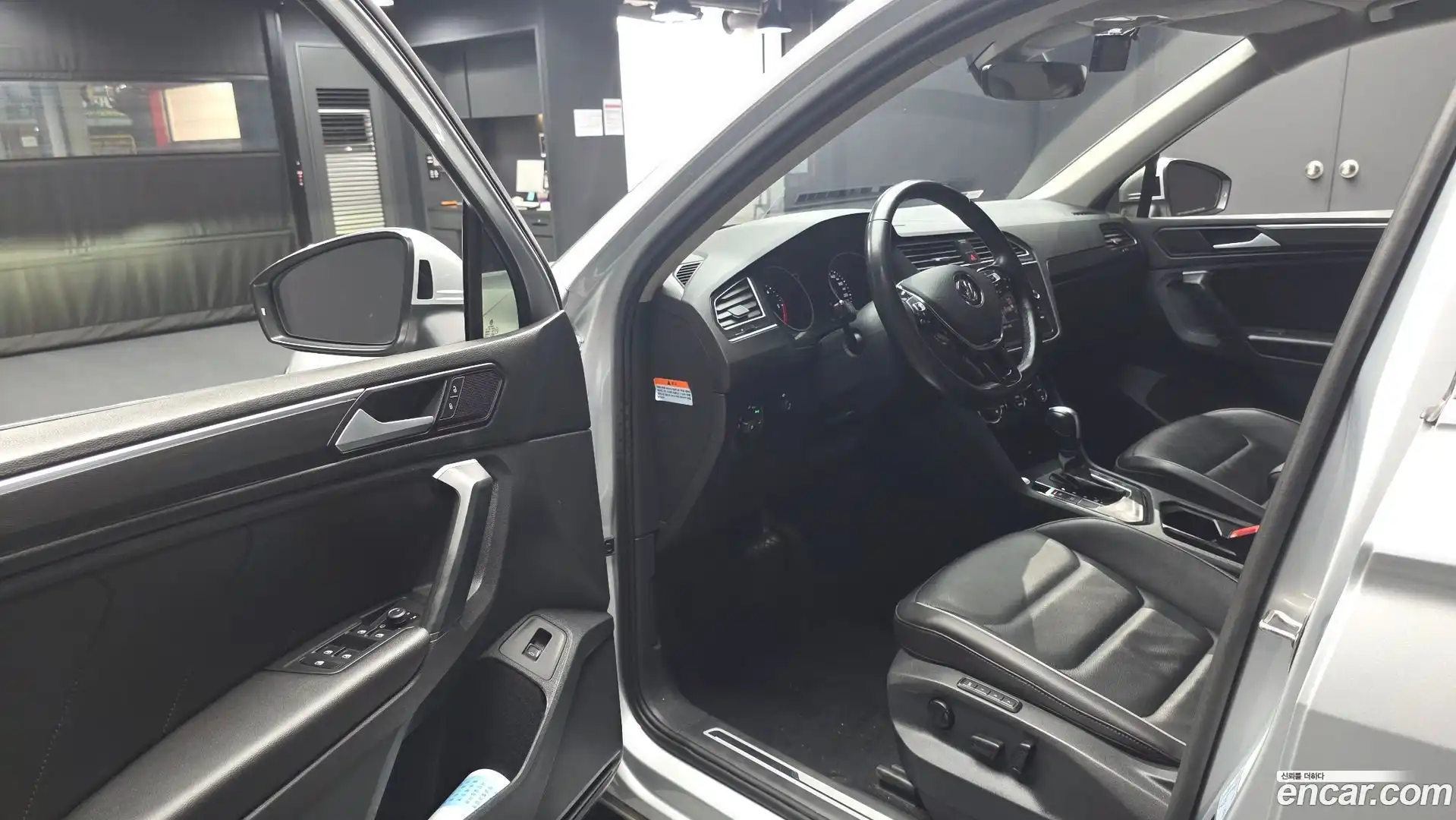 Tiguan Volkswagen 2020.7-INNER-010