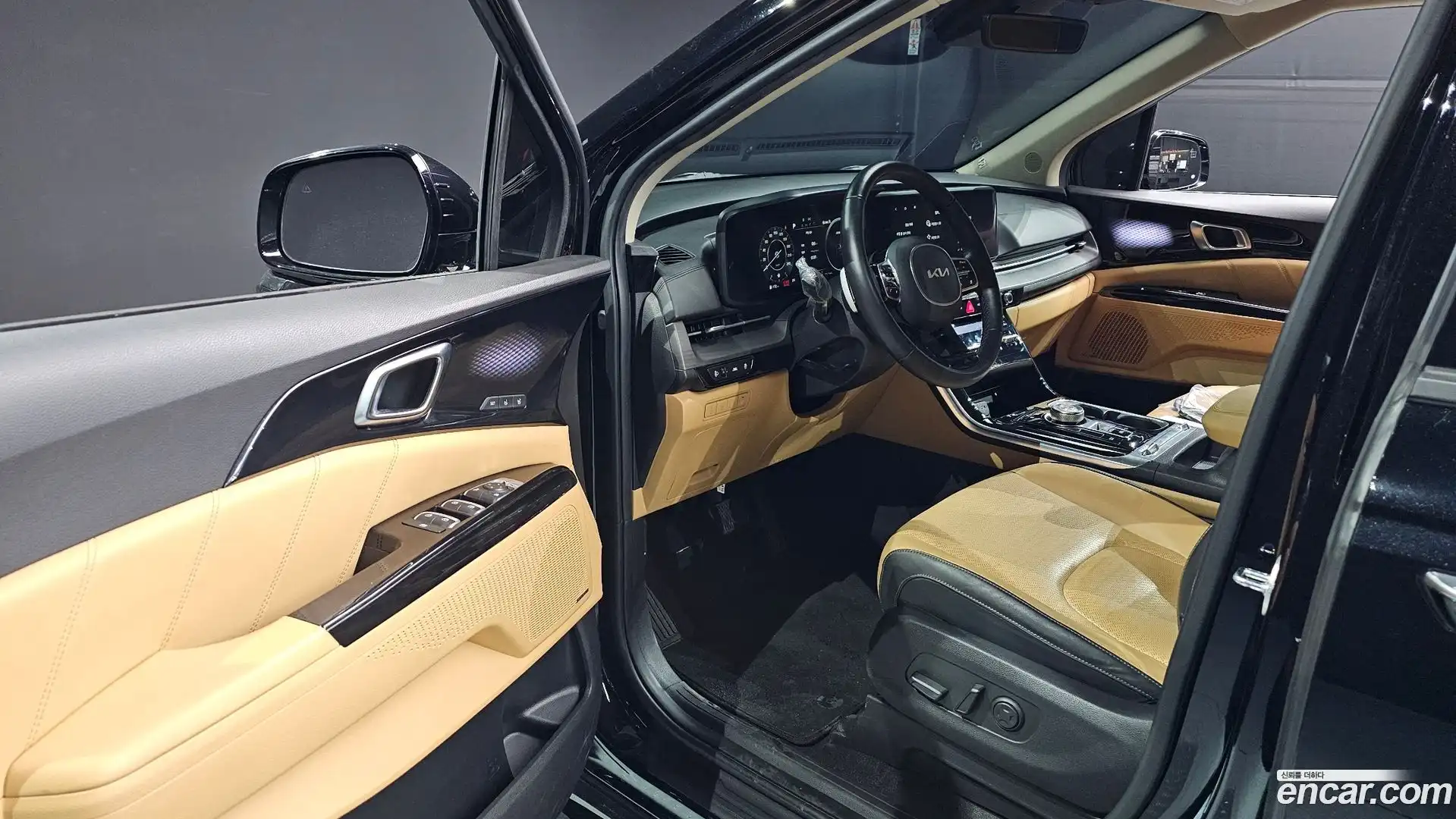 Canival Kia 2023.0-INNER-010