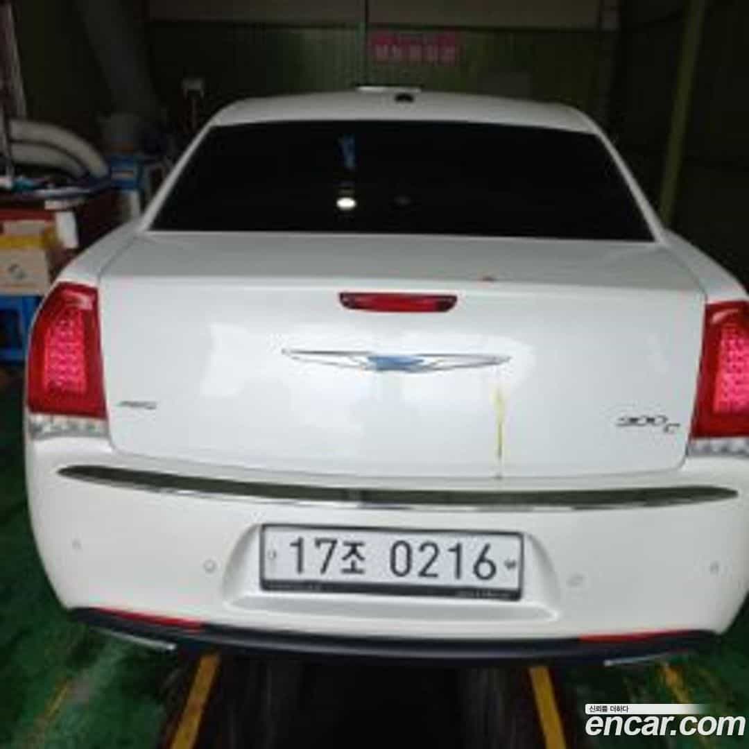 300C Chrysler 2016.8-OUTER-002