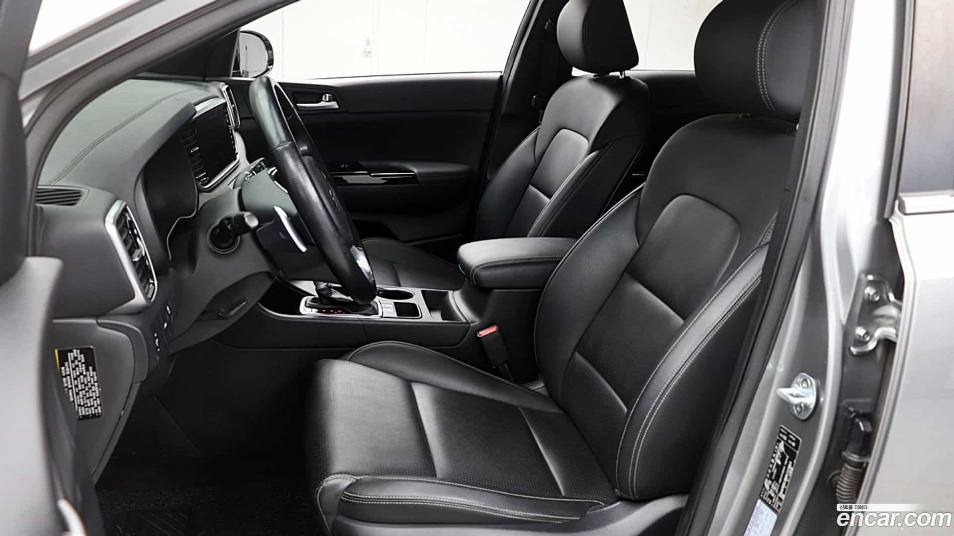 Sportage Kia 2019.8-OPTION-015