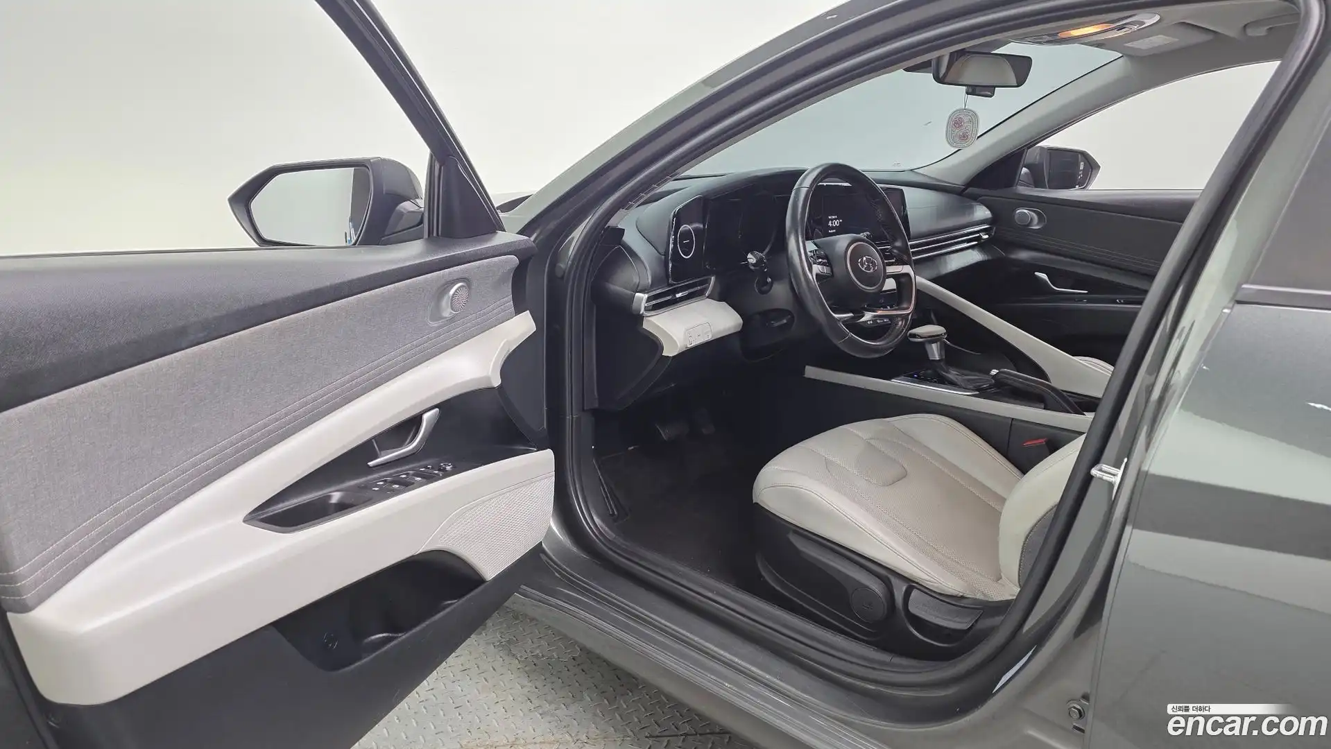 AVANTE Hyundai 2021.4-INNER-010