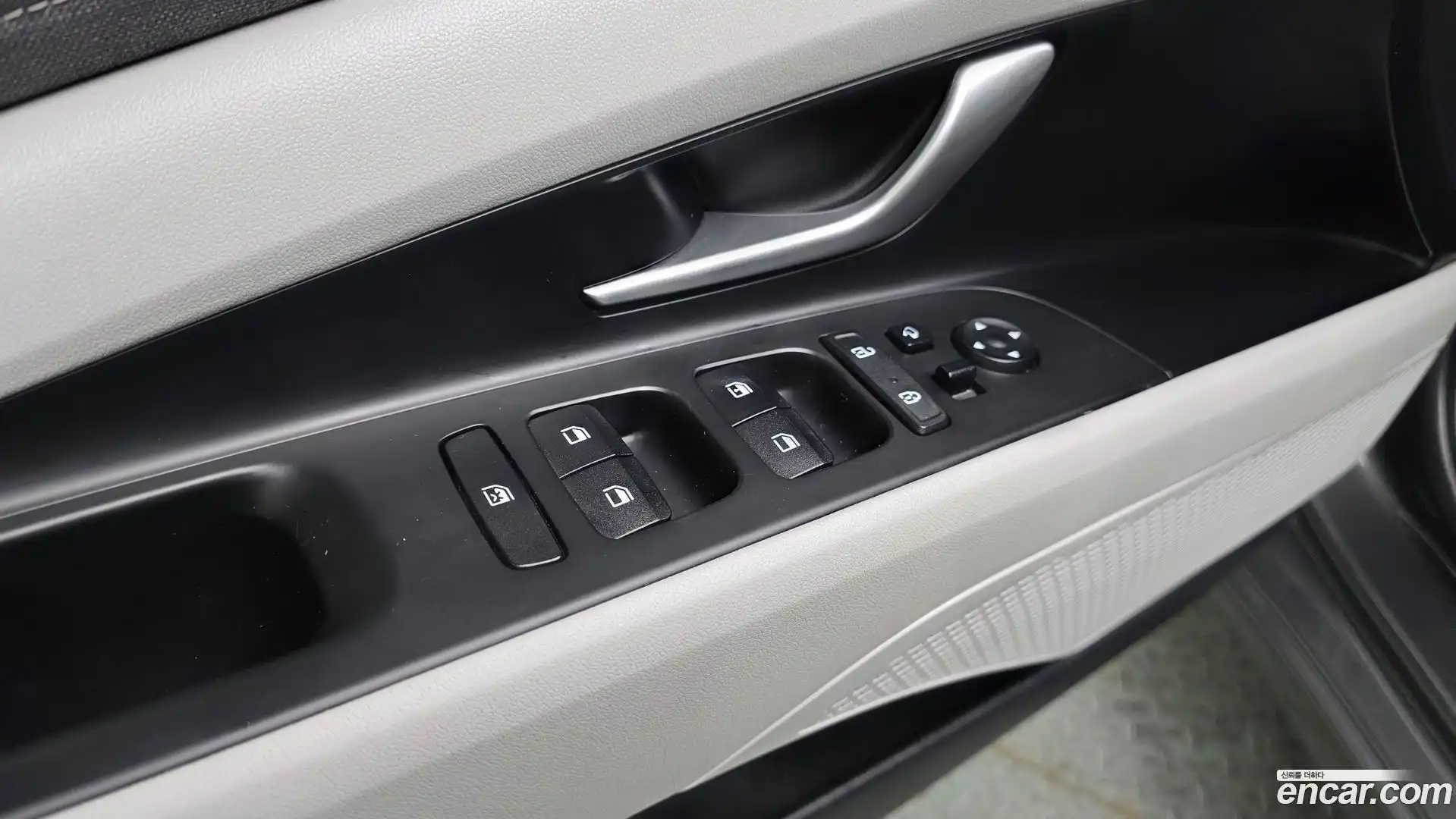 AVANTE Hyundai 2021.4-OPTION-024