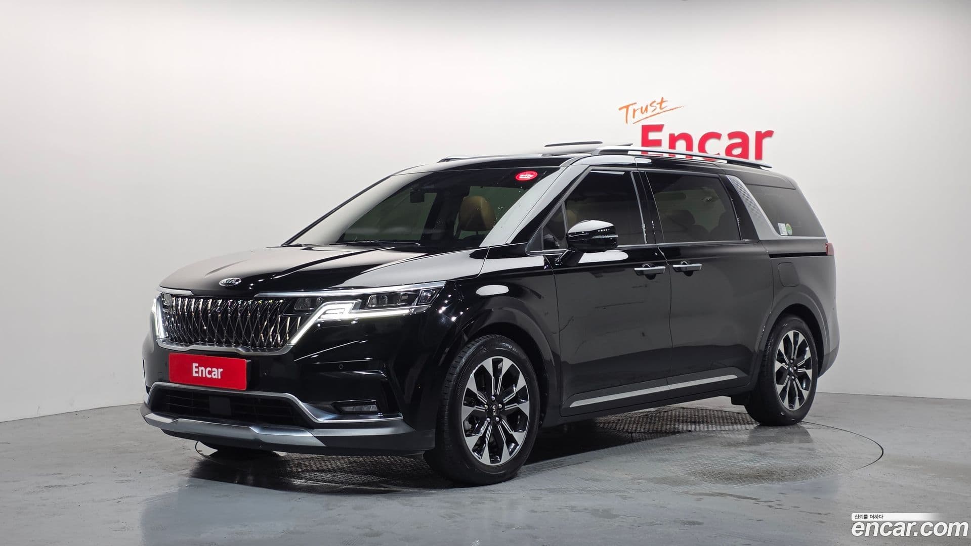 Main__Slider__Photo:Canival Kia 2021.2-0