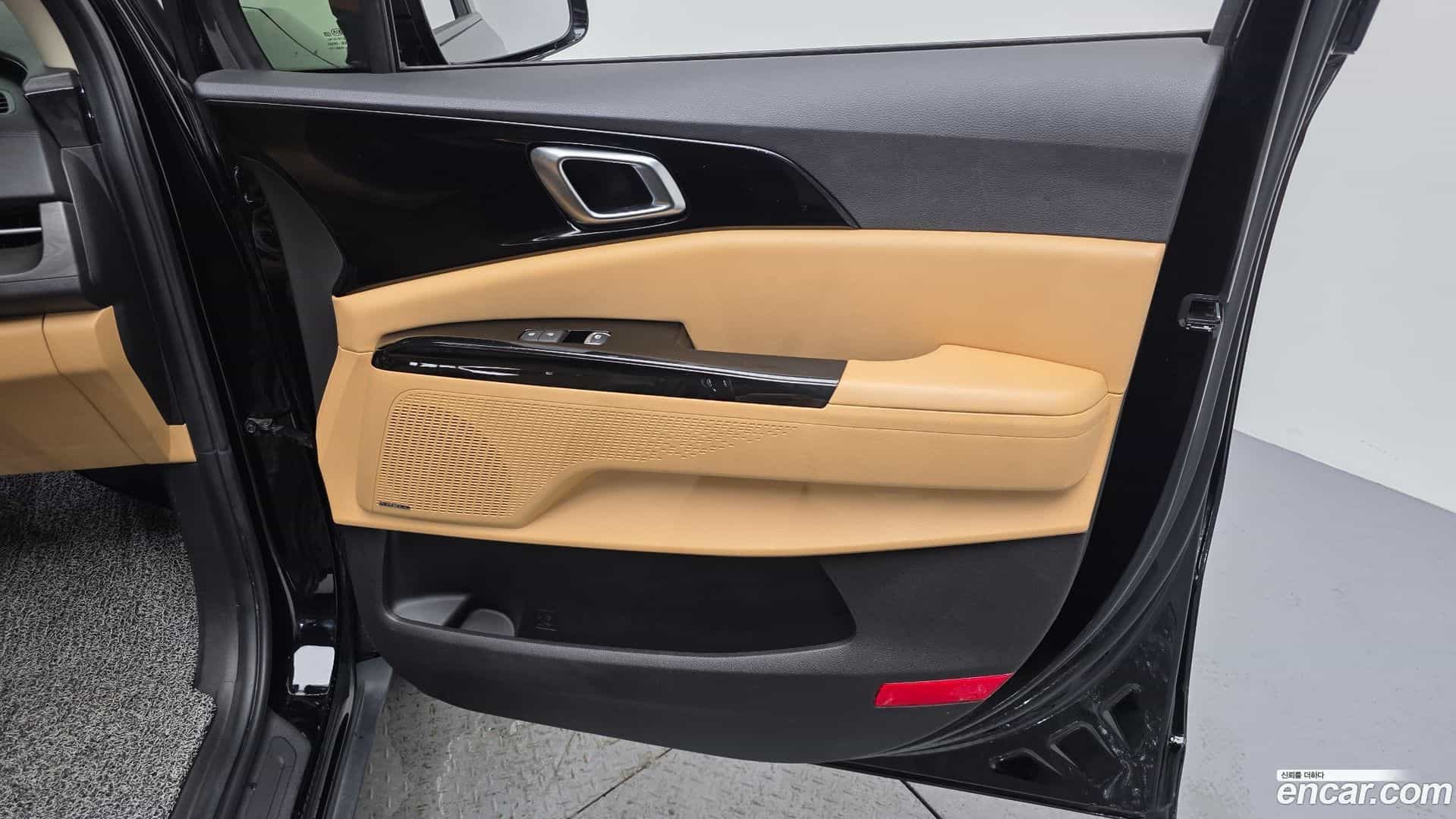 Canival Kia 2021.2-INNER-035