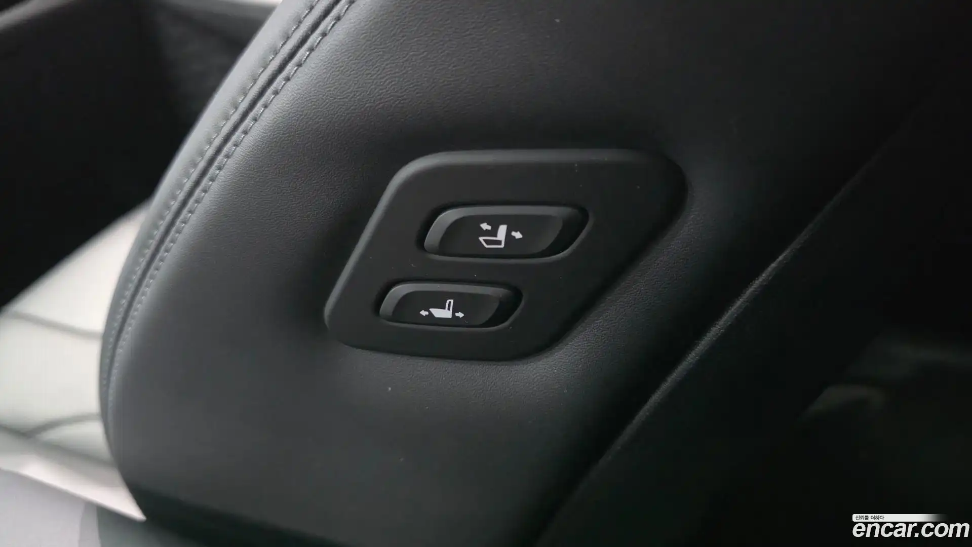 Santafe Hyundai 2023.7-OPTION-022