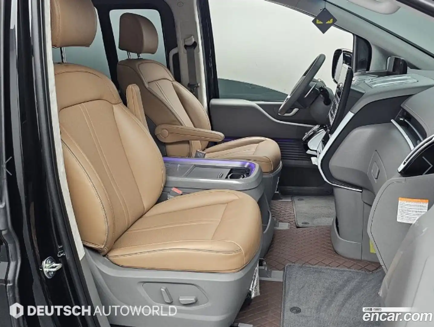 Staria Hyundai 2025.10-INNER-010