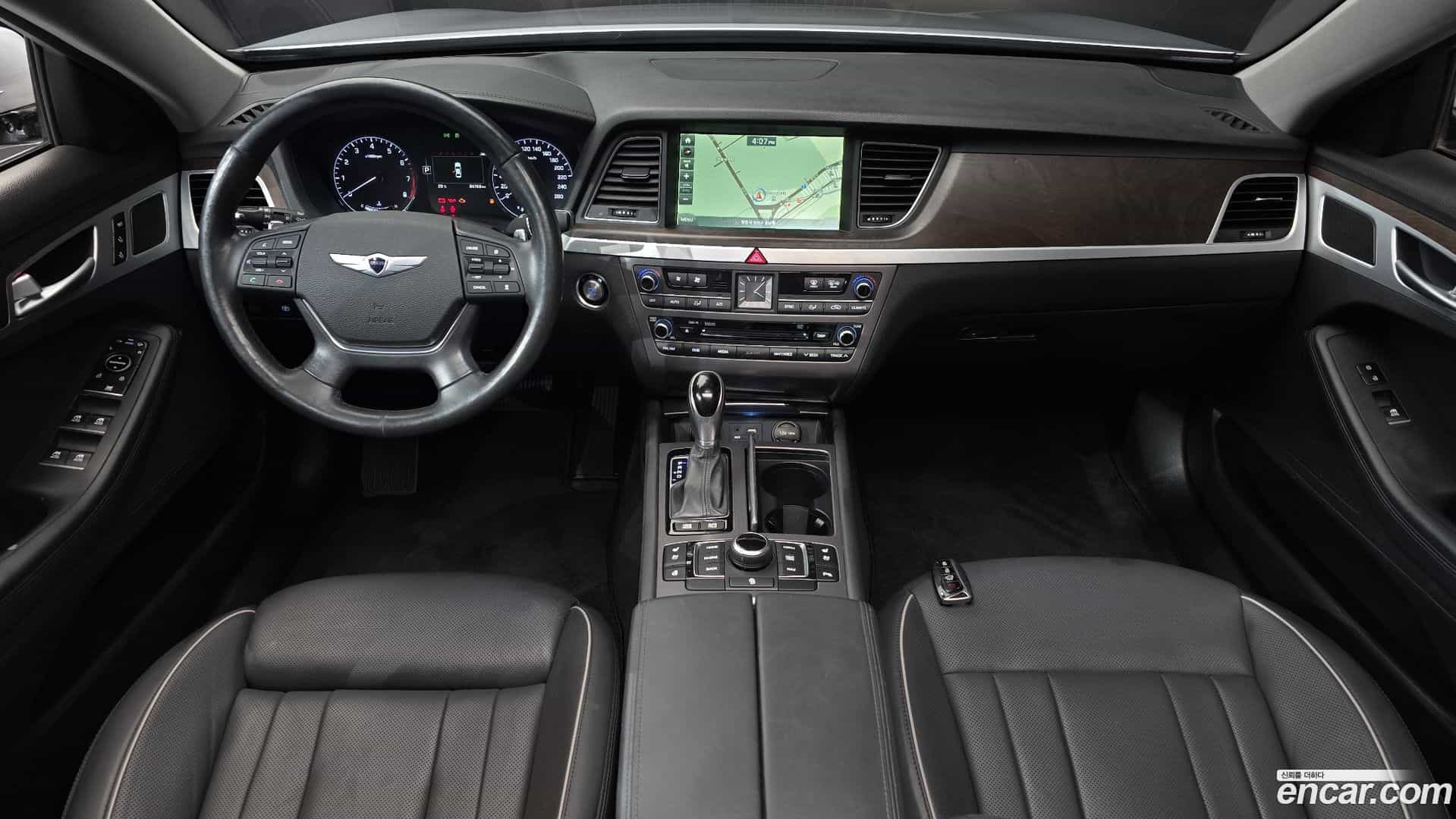 Genesis Hyundai 2014.4-INNER-007