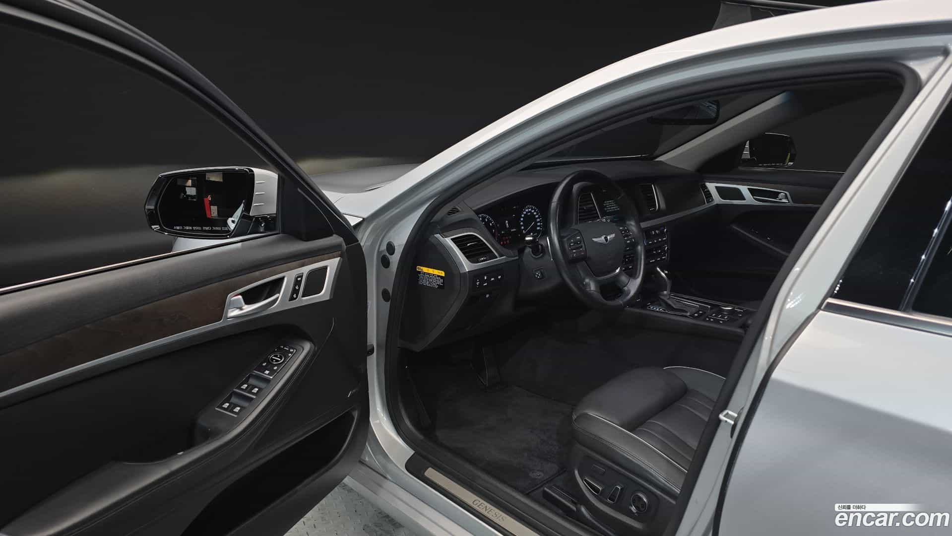 Genesis Hyundai 2014.4-INNER-010