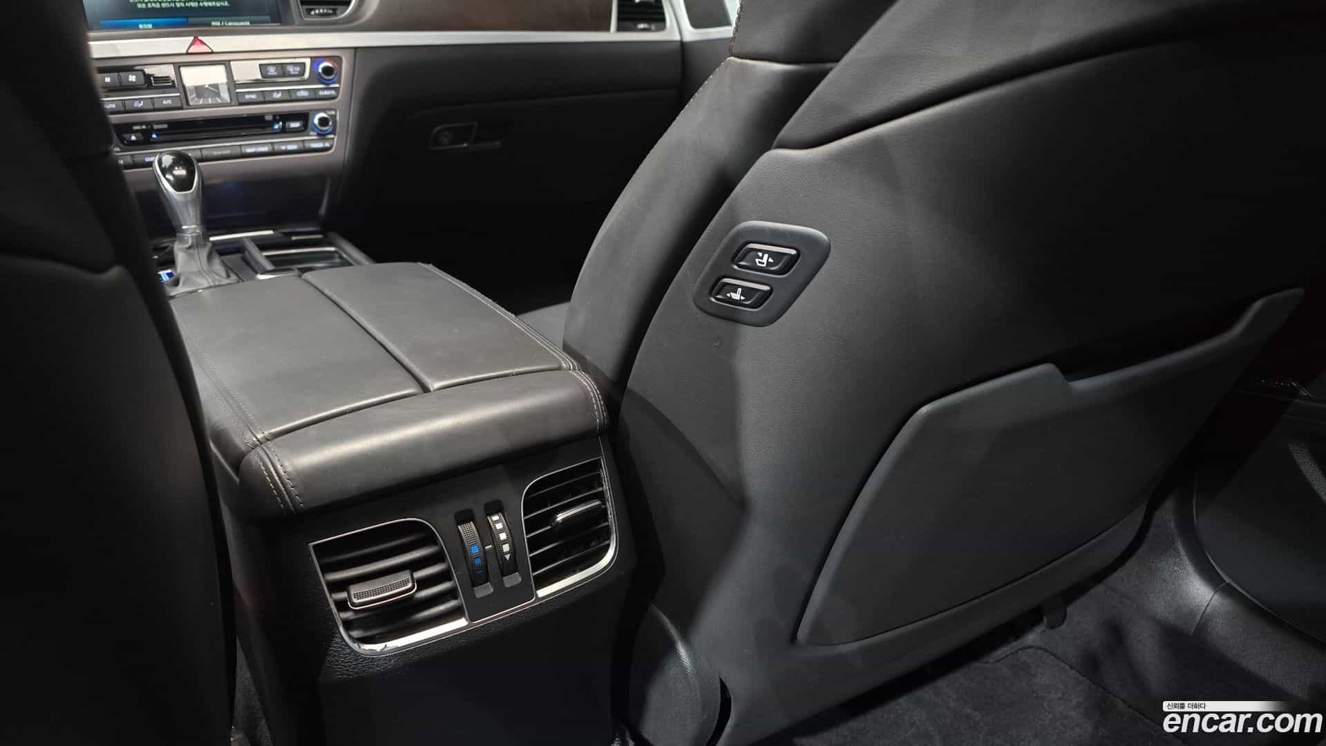 Genesis Hyundai 2014.4-OPTION-022