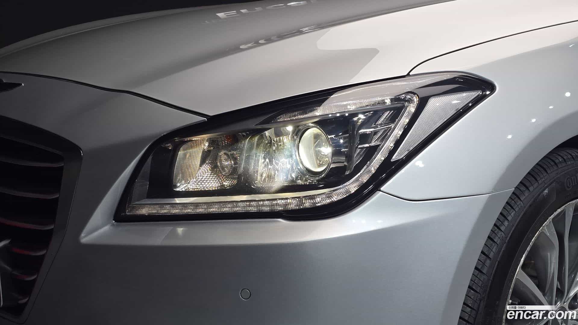 Genesis Hyundai 2014.4-OUTER-032