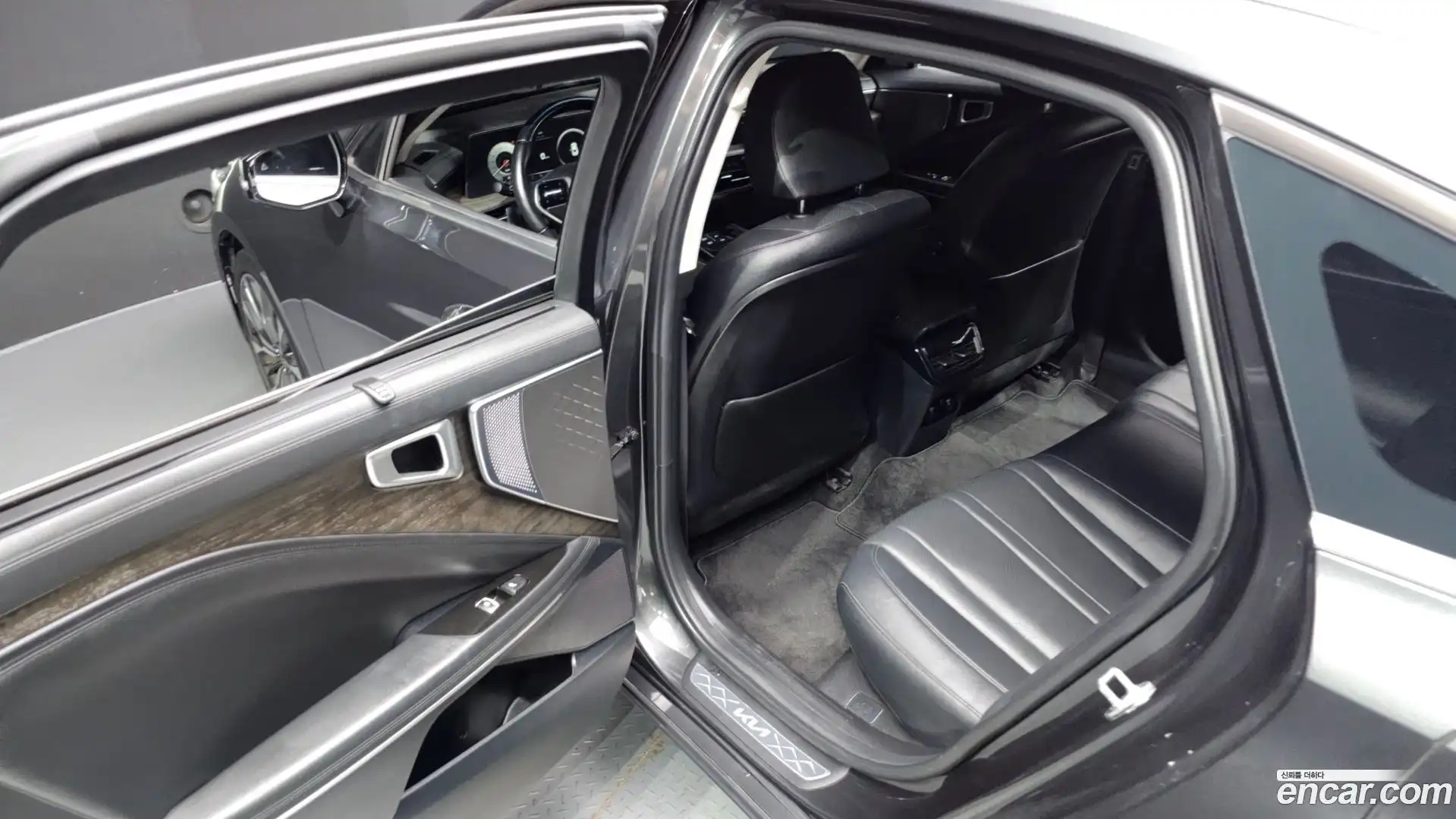 K8 Kia 2023.6-OPTION-015