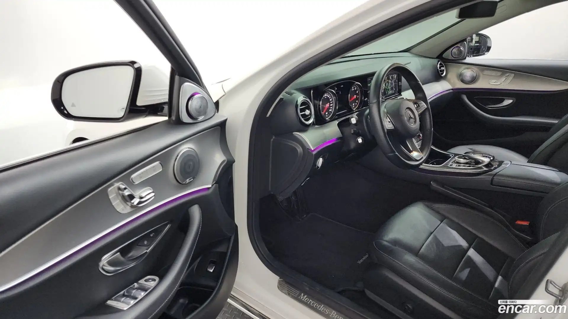 E-Class Mercedes-Benz 2018.2-INNER-010