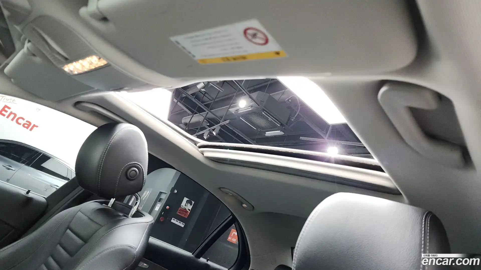 E-Class Mercedes-Benz 2018.2-OPTION-022