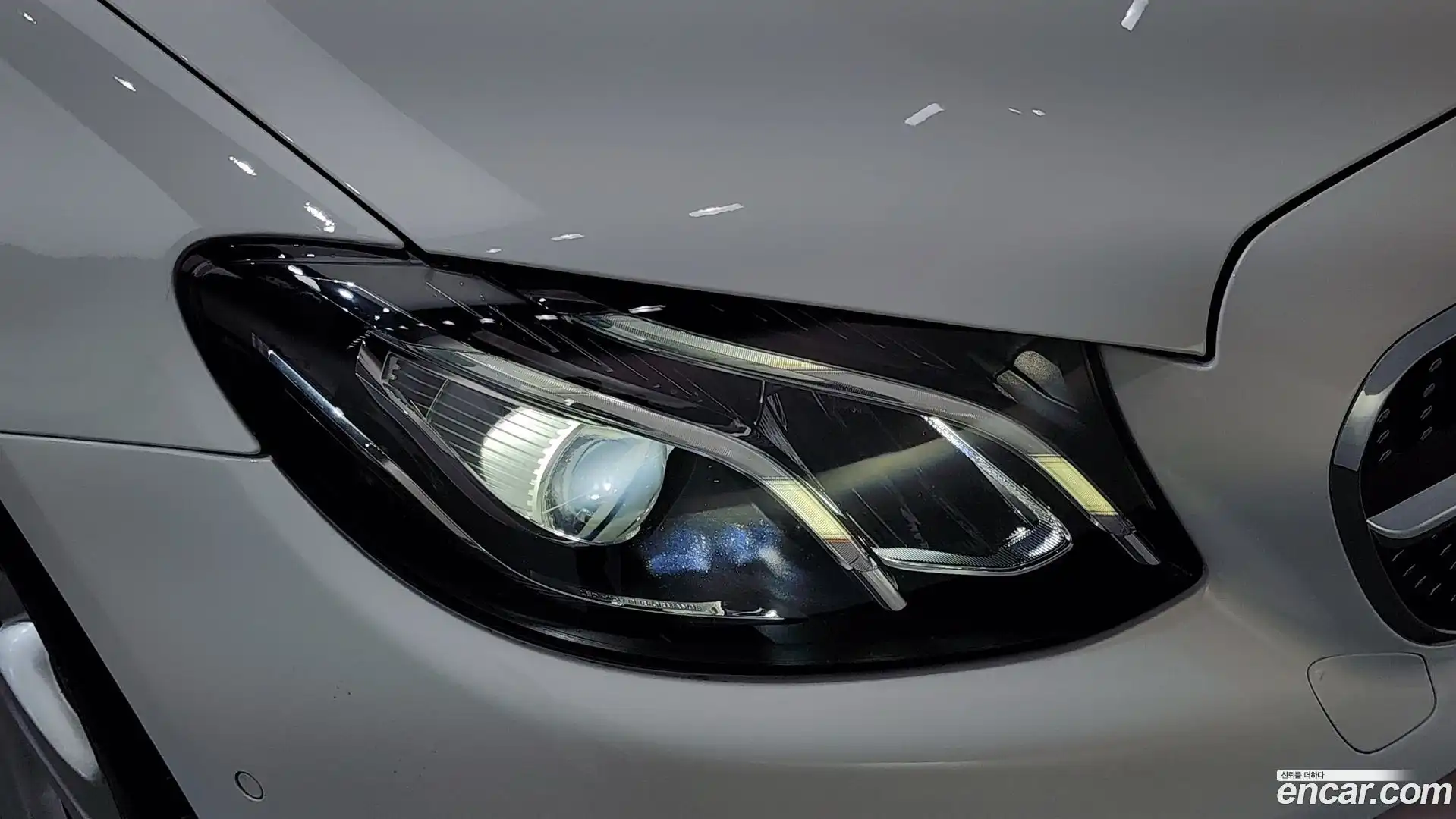 E-Class Mercedes-Benz 2018.2-OUTER-032