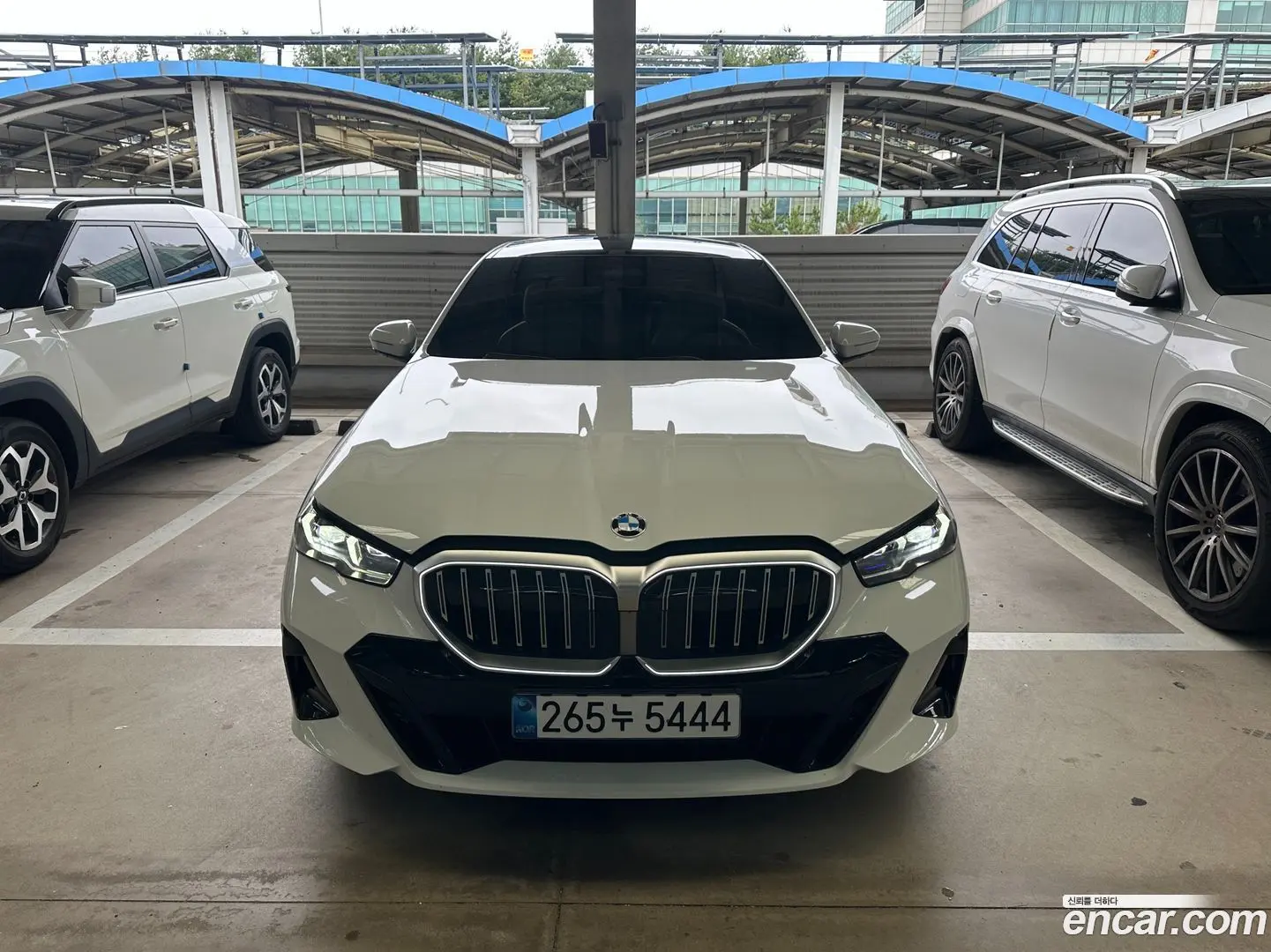 Main__Slider__Photo:5-Series BMW 2025.11-0