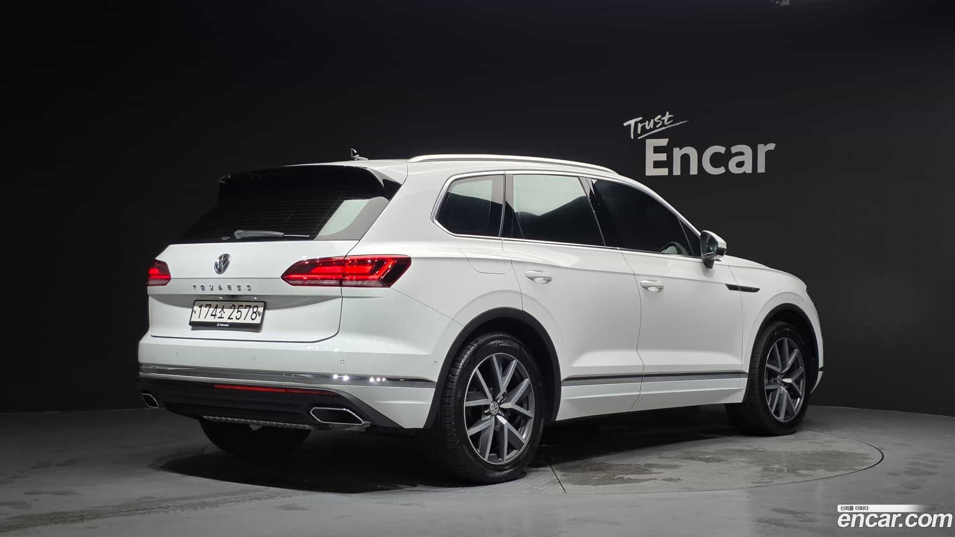 Touareg Volkswagen 2020.7-OUTER-002