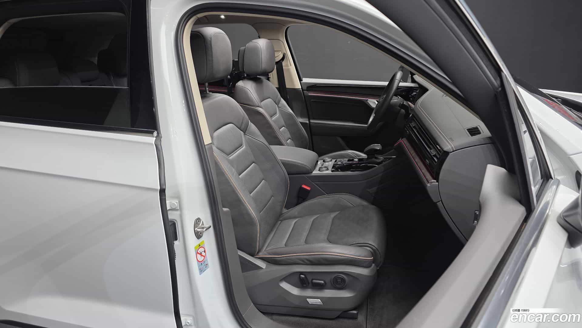 Touareg Volkswagen 2020.7-OPTION-016