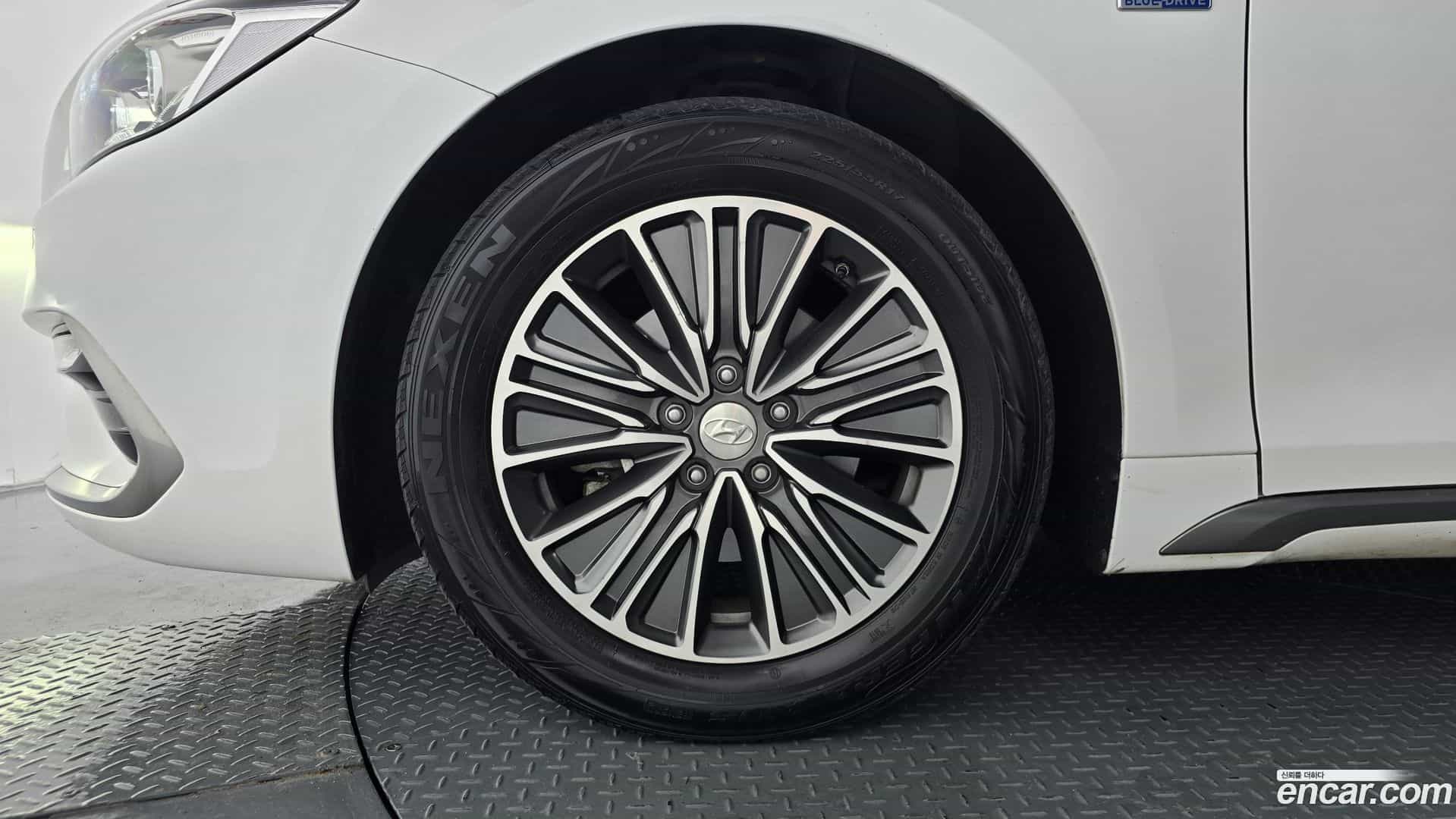 Grandeur Hyundai 2019.4-OUTER-005