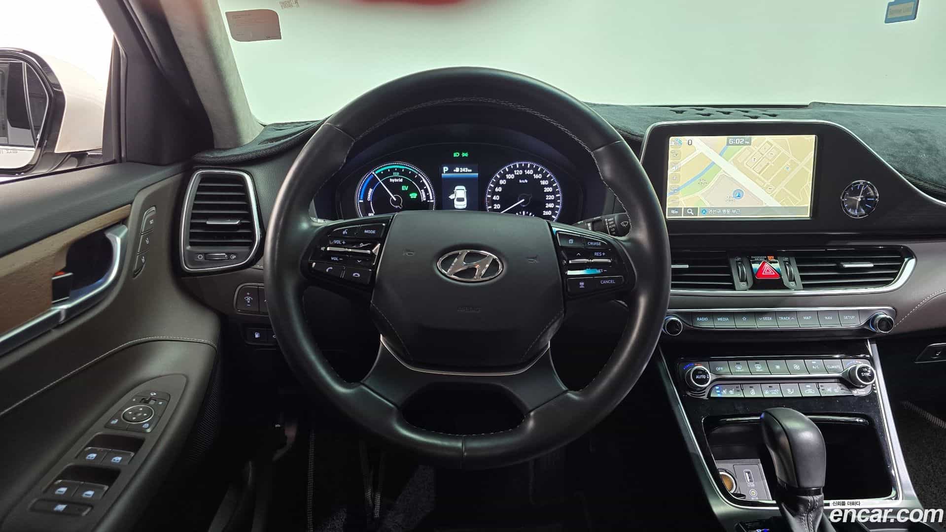 Grandeur Hyundai 2019.4-OPTION-017